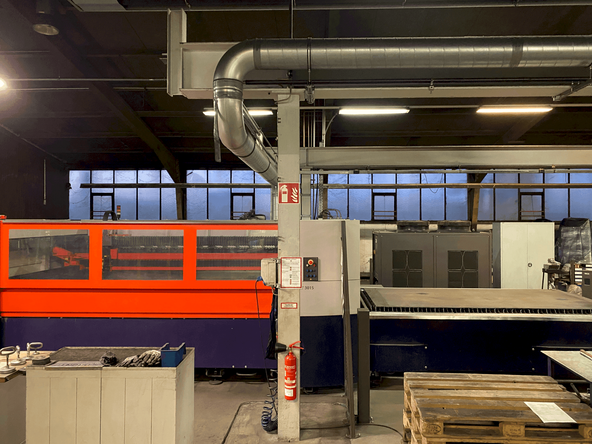 Prikaz stroja Bystronic Bystar 3015/4400 sprijeda