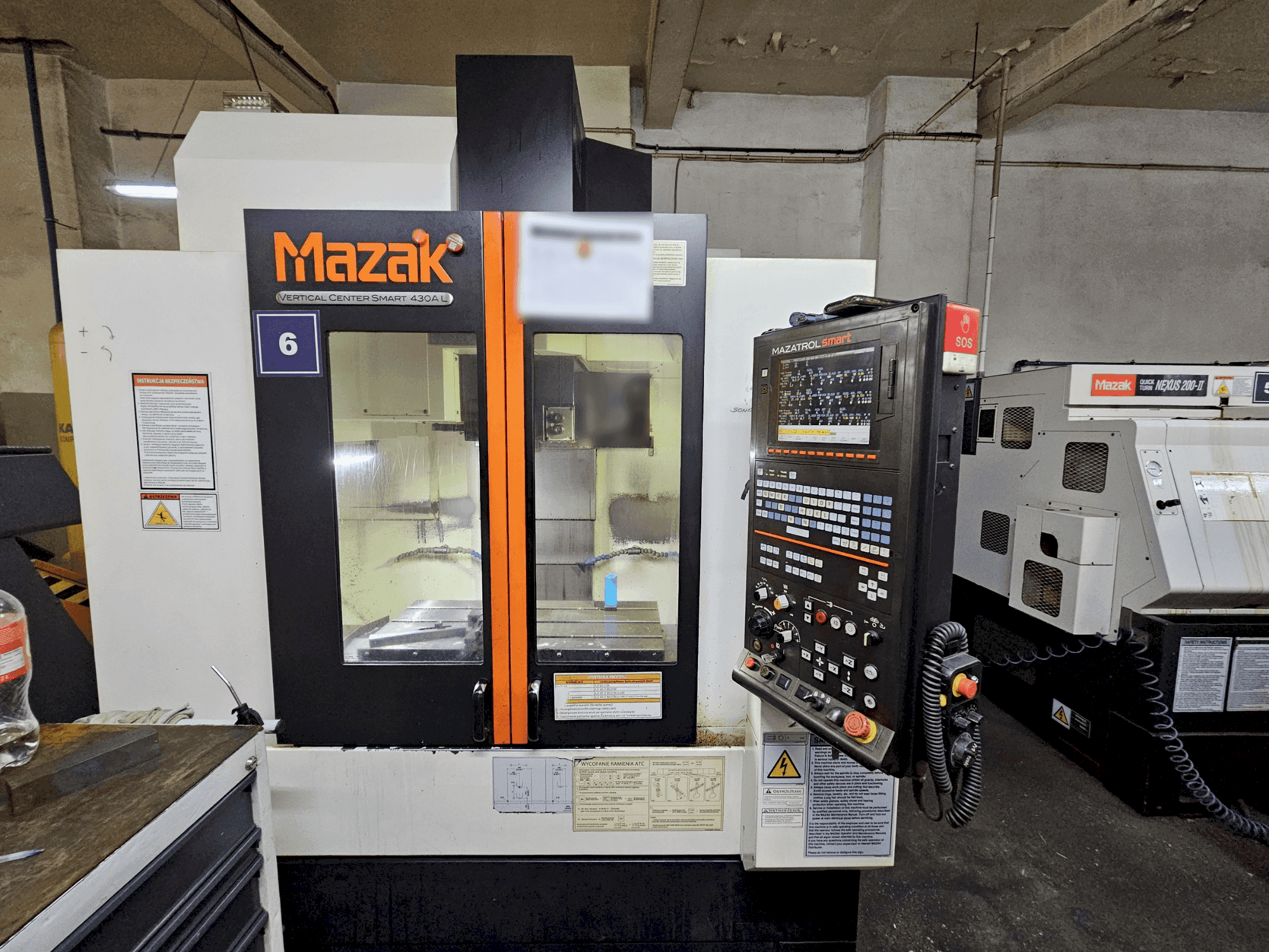 Prikaz stroja Mazak VCS 430A L sprijeda