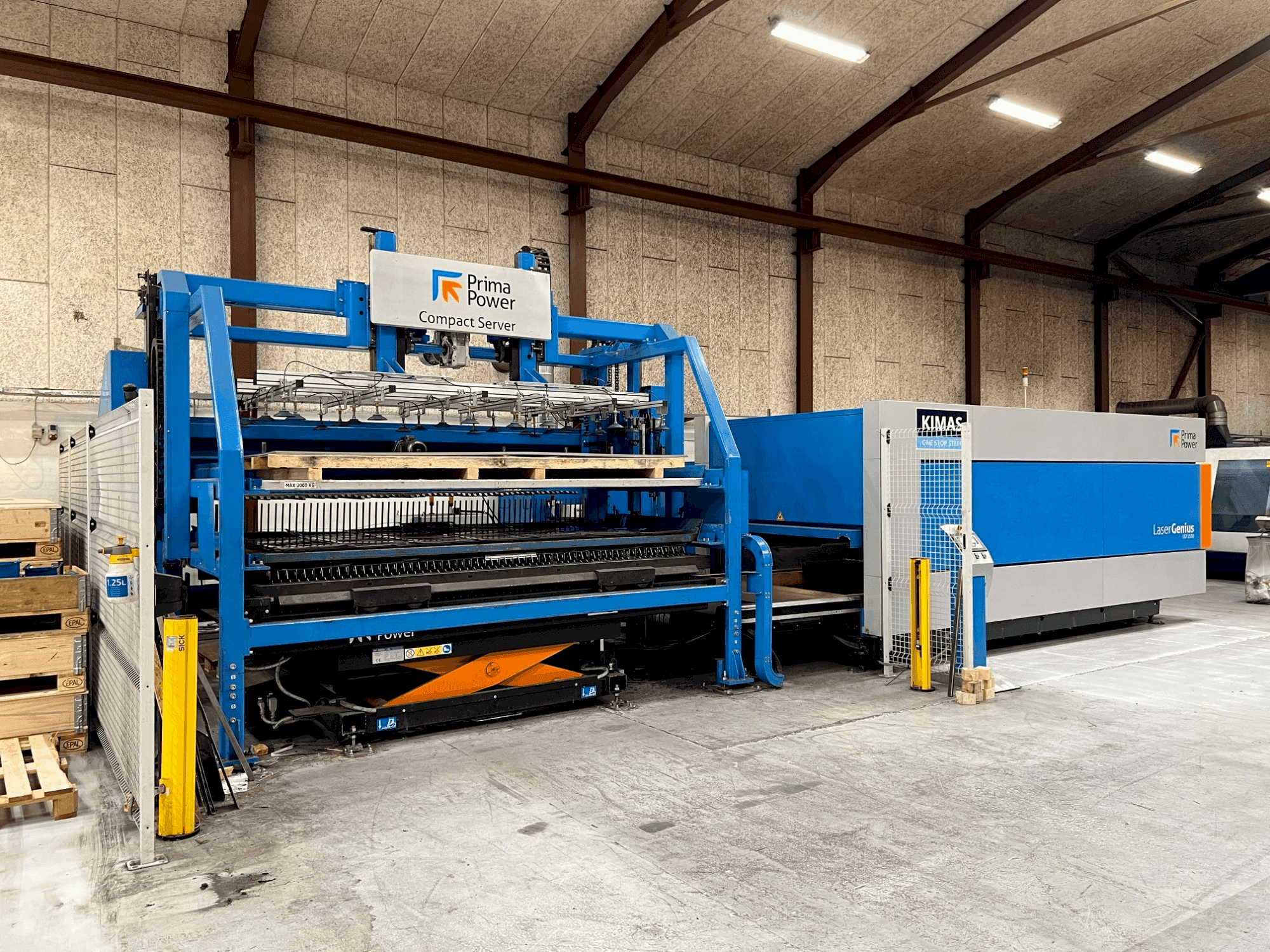 Prikaz stroja Prima Power Laser Genius 1530 sprijeda