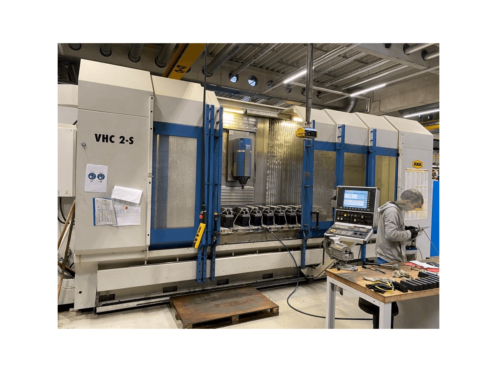 Prikaz stroja AXA VHC 2-3500 S sprijeda