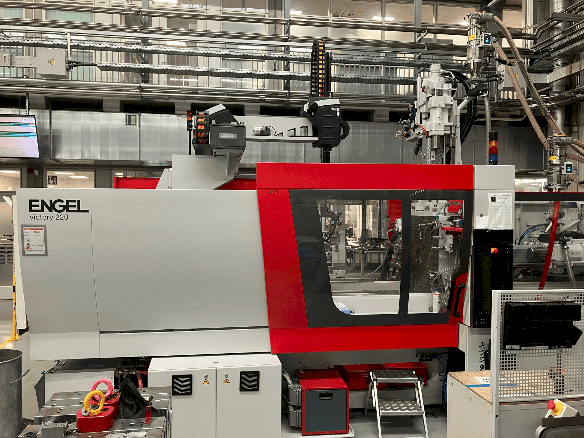 Prikaz stroja Engel victory 500H/200V/220 combi sprijeda