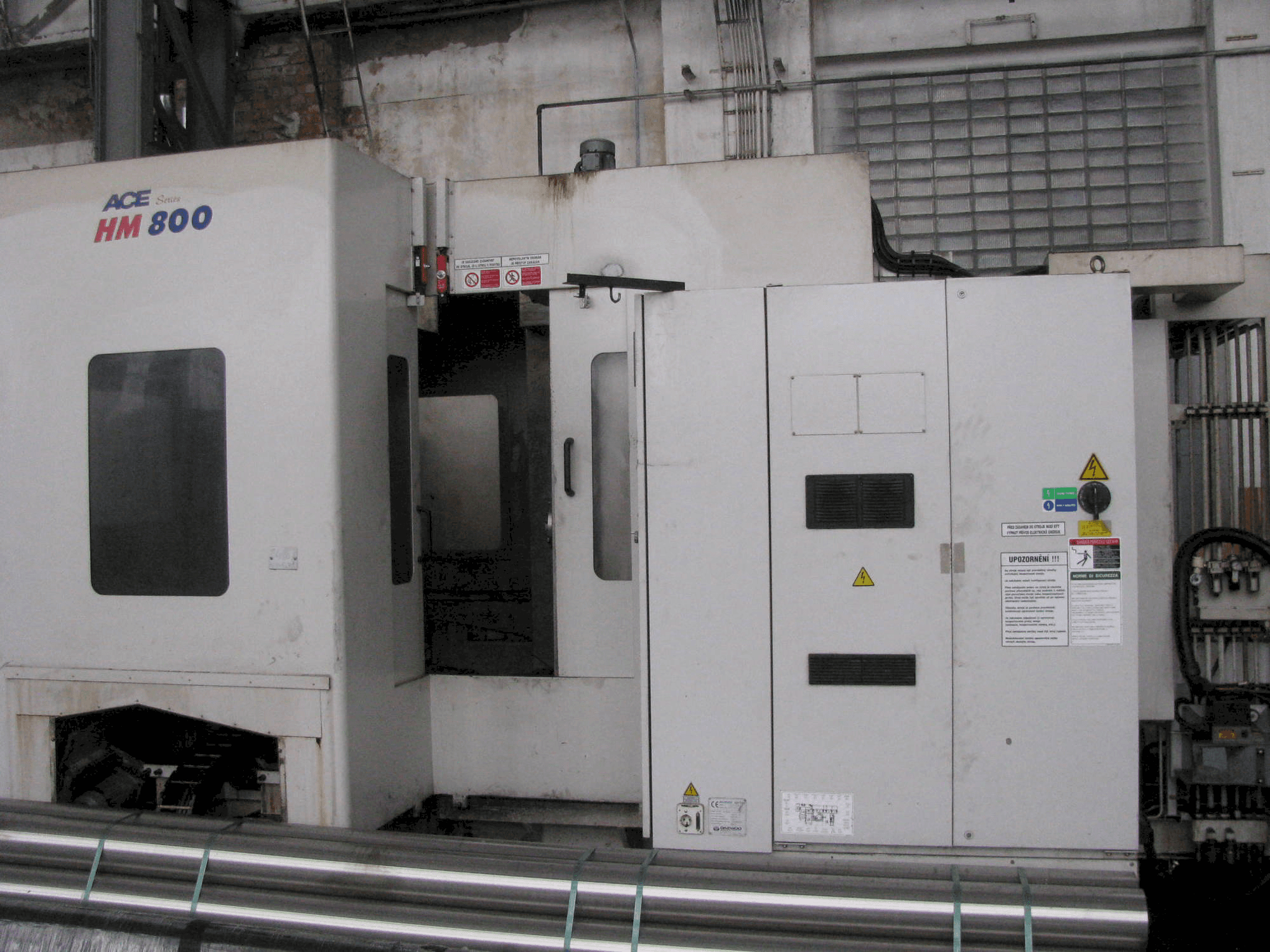 Prikaz stroja DAEWOO ACE-HM 800 sprijeda