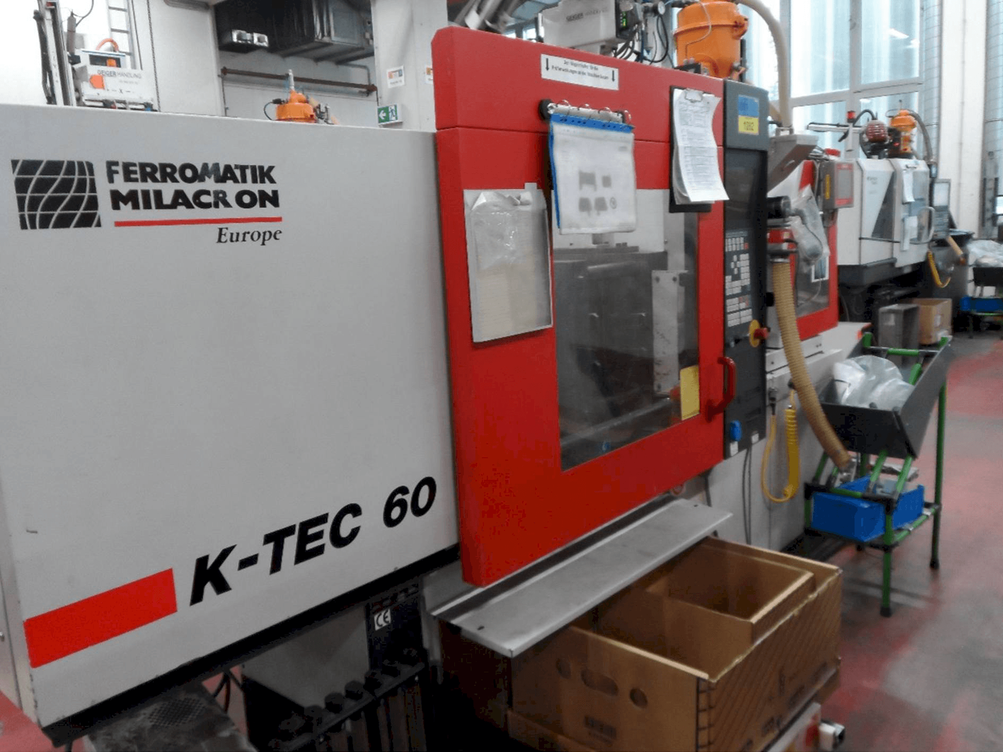 Prikaz stroja FERROMATIK MILACRON K-Tec 60S sprijeda