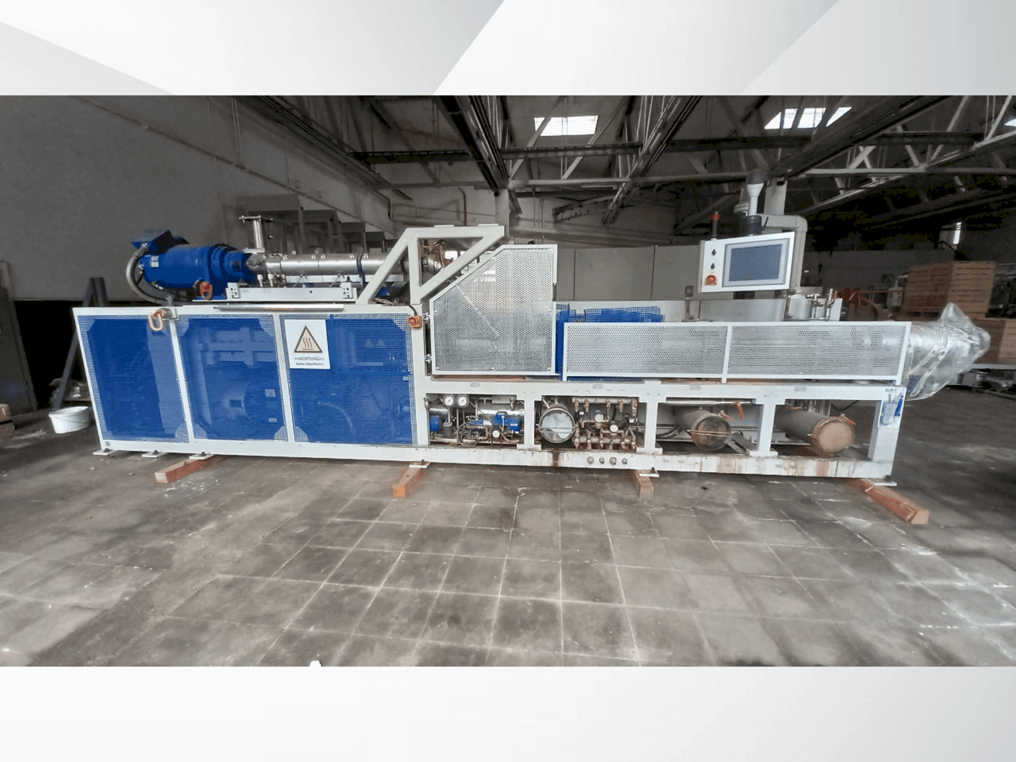 Prikaz stroja REIFENHÄUSER BI Trudes 115 sprijeda