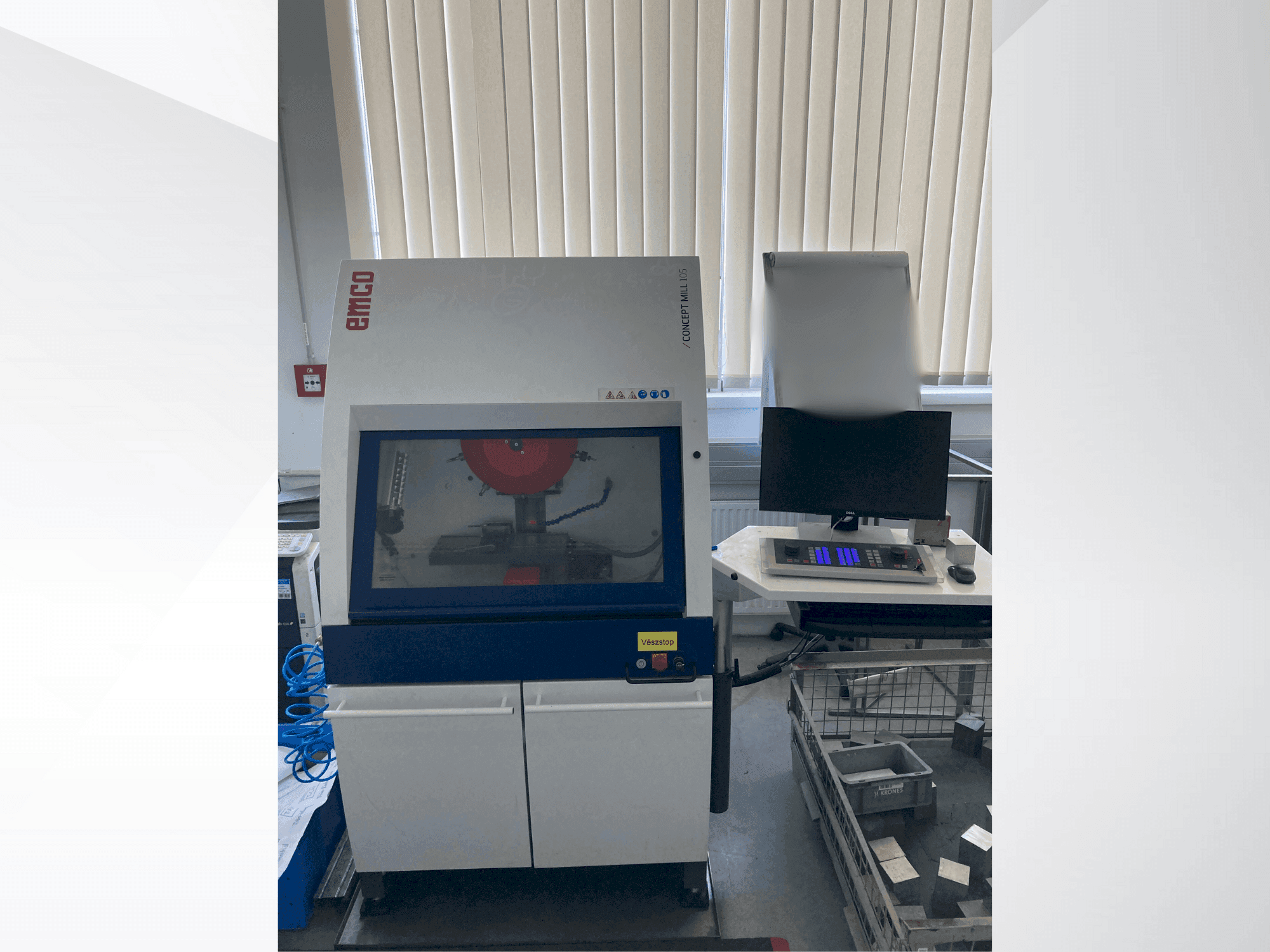 Prikaz stroja EMCO Concept Mill 105 sprijeda