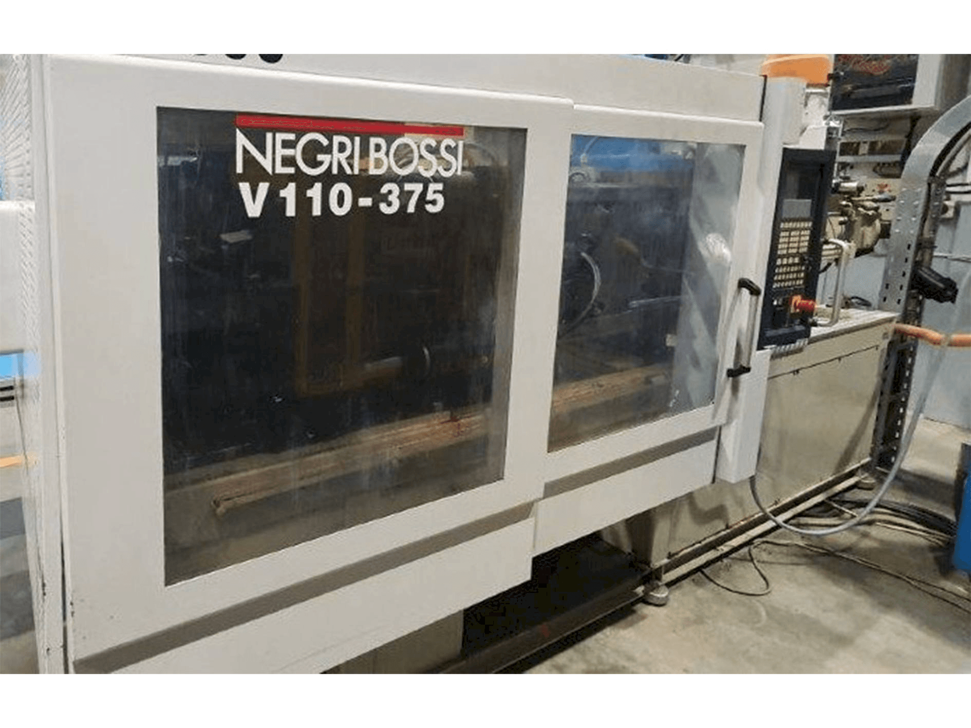 Prikaz stroja Negri Bossi V110-375 sprijeda