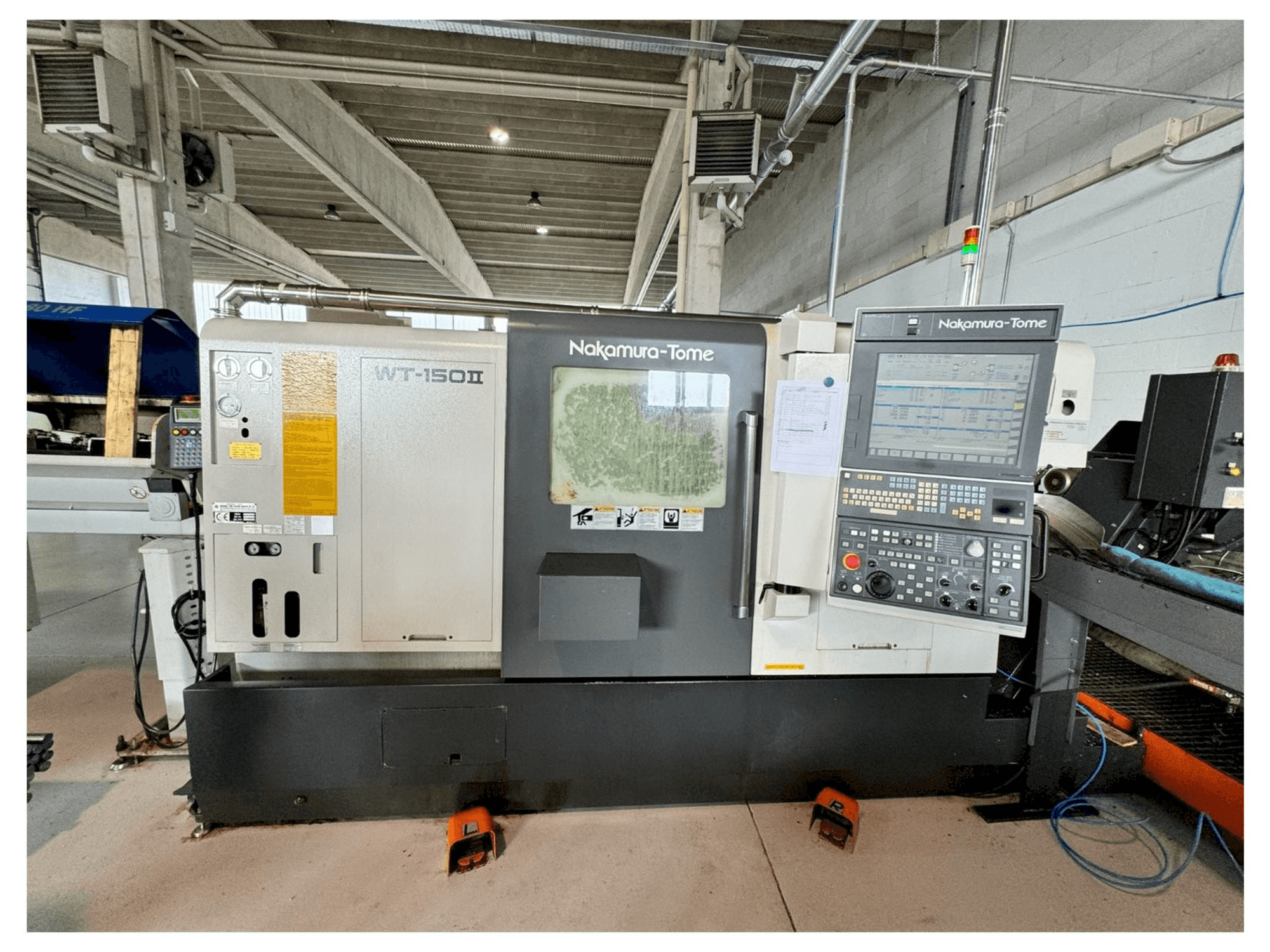 Prikaz stroja NAKAMURA WT 150 II sprijeda