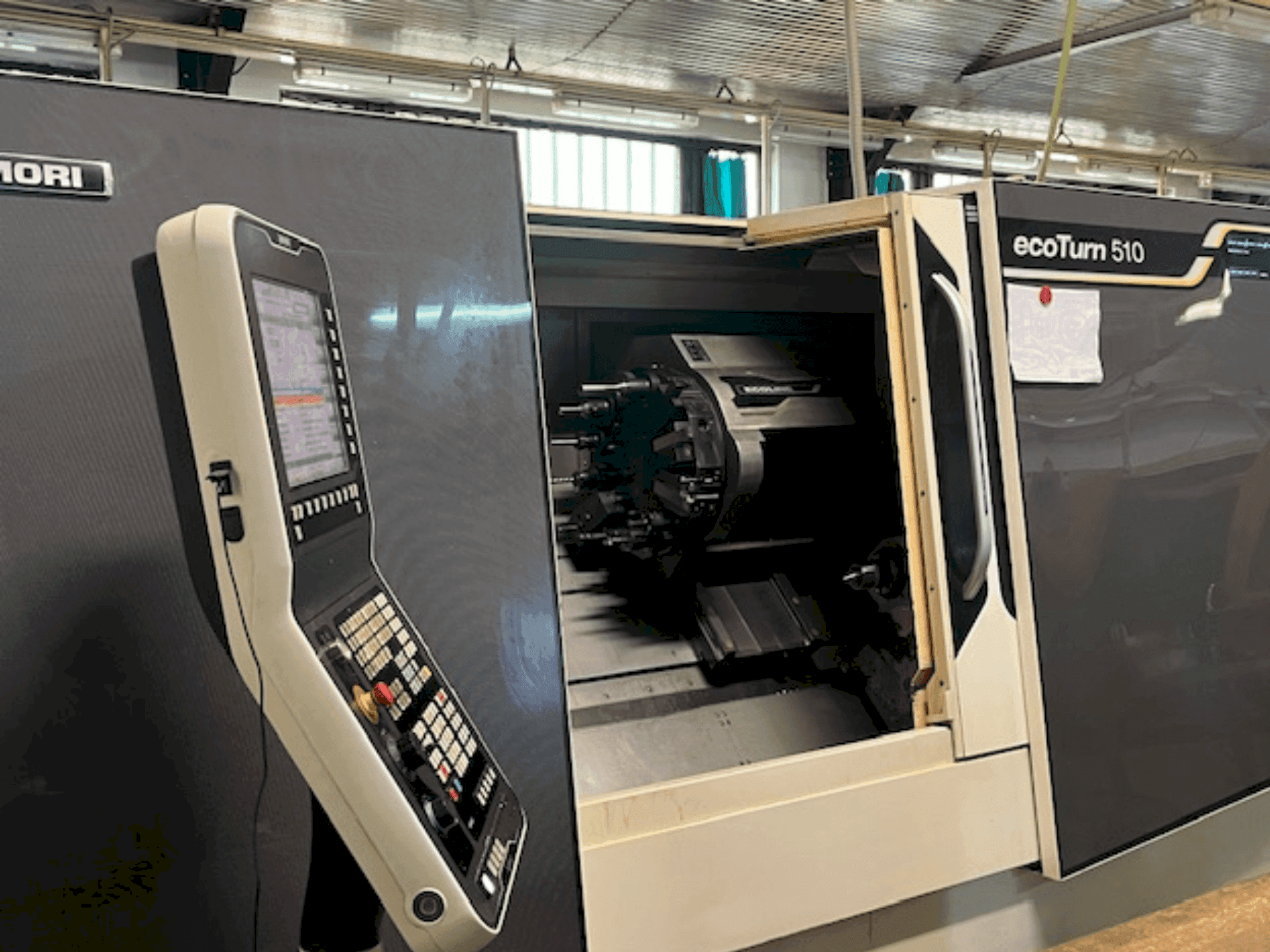 Prikaz stroja Gildemeister EcoTurn 510 sprijeda