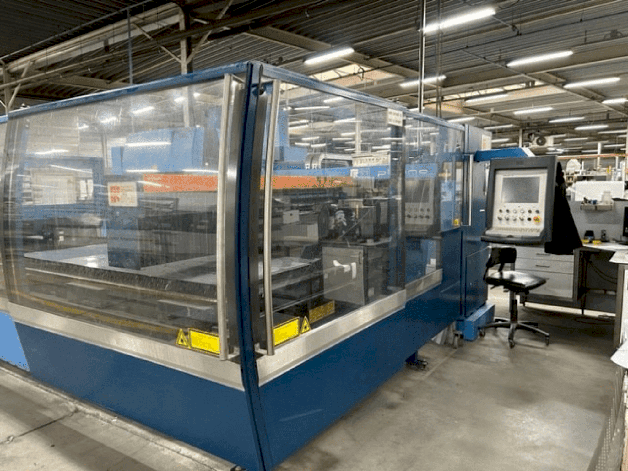 Prikaz stroja Prima Power PLATINO HS P20L 2040 (2008) sprijeda