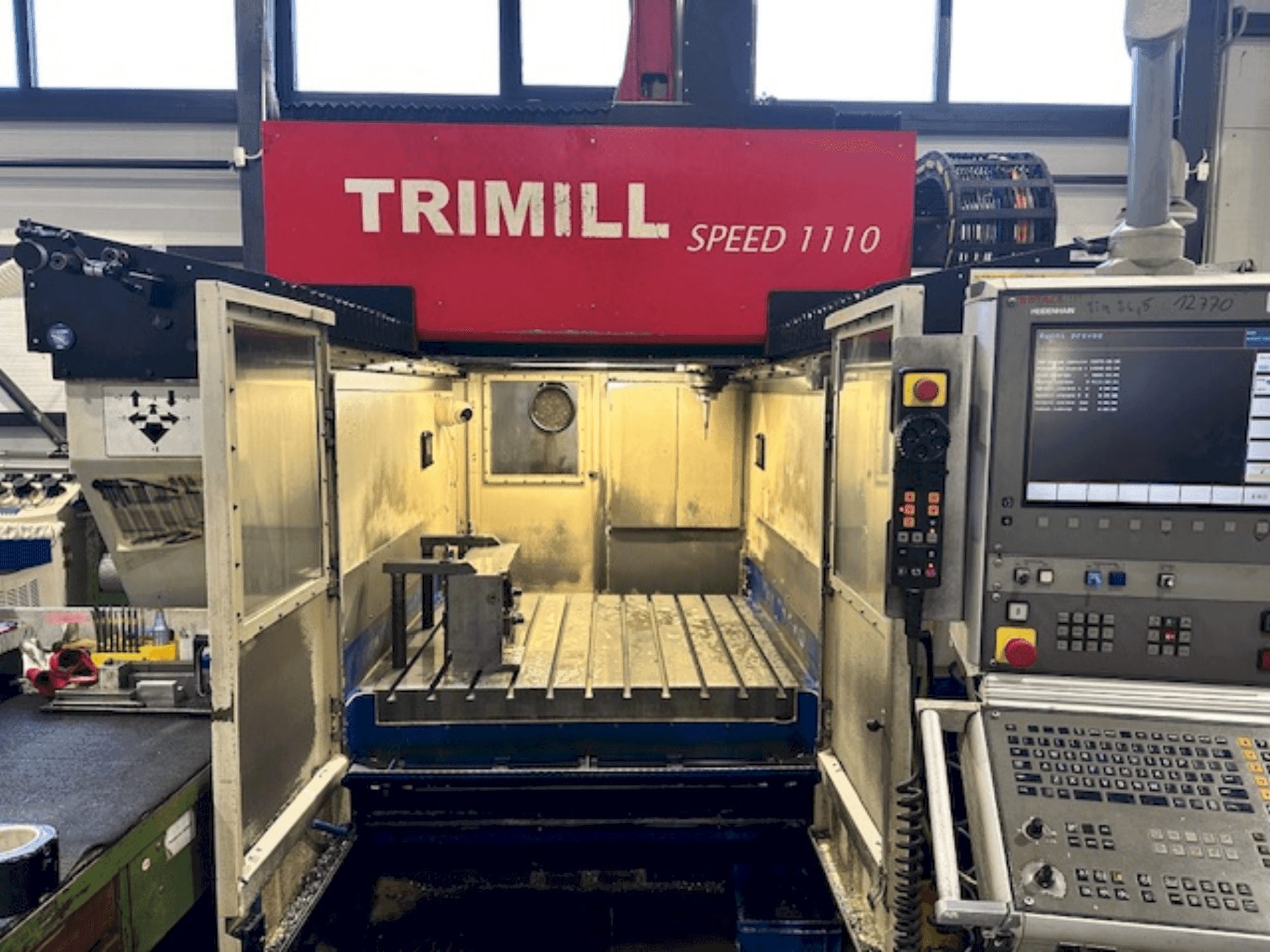 Prikaz stroja TRIMILL Speed 1110 sprijeda
