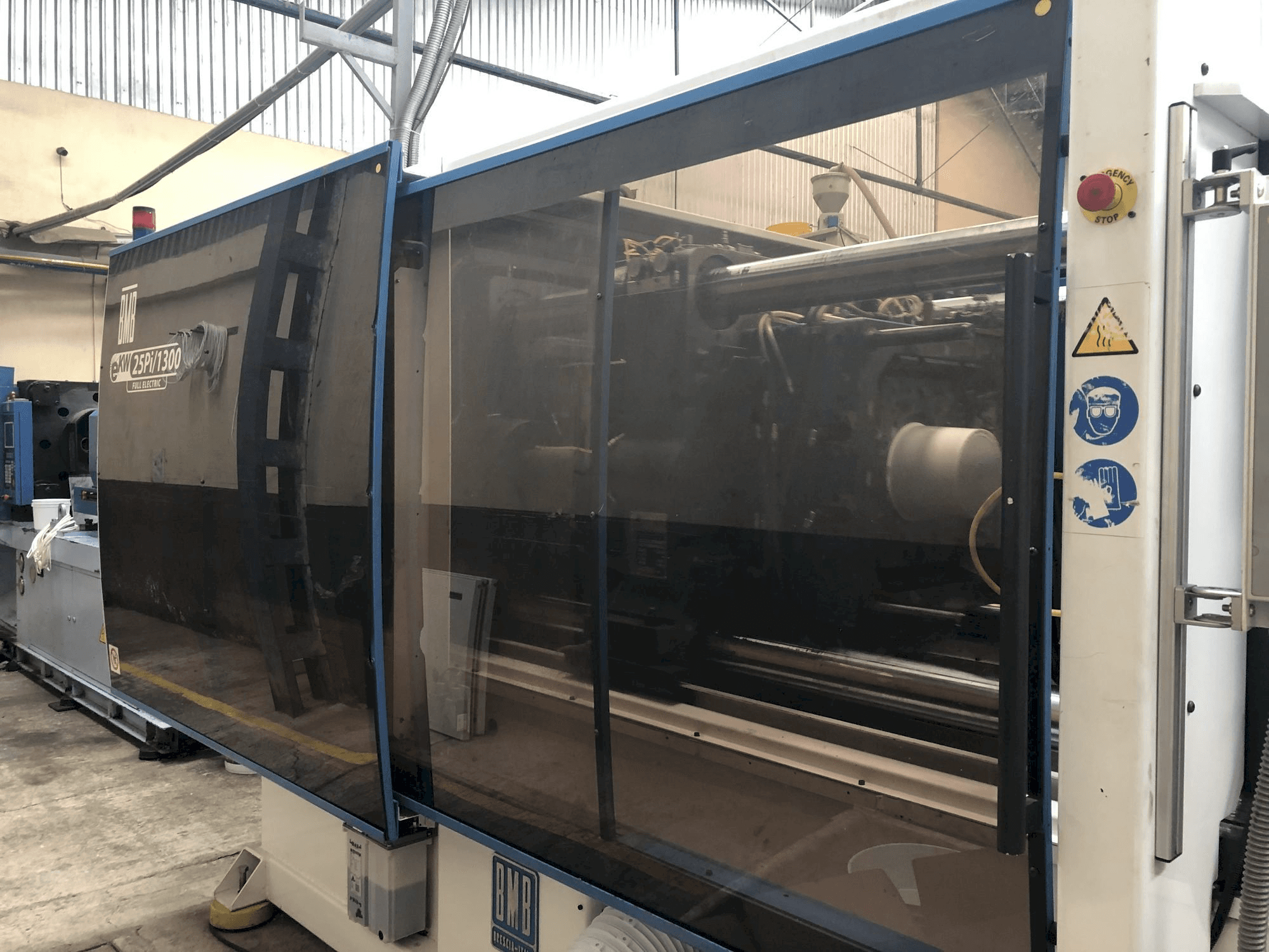 Prikaz stroja BMB eKW 25 Pi/1300 slijeva