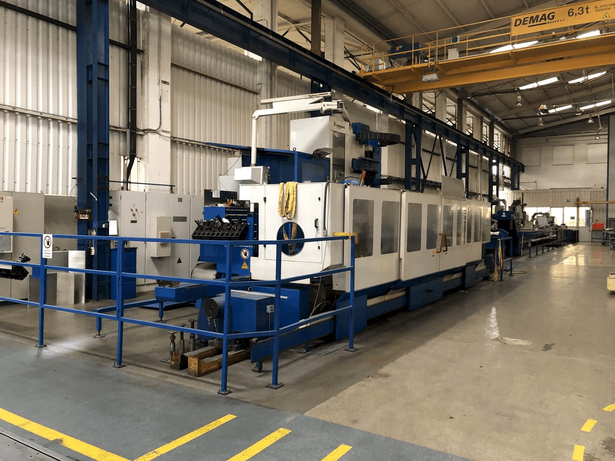 Prikaz stroja Soraluce SP-8000 sprijeda