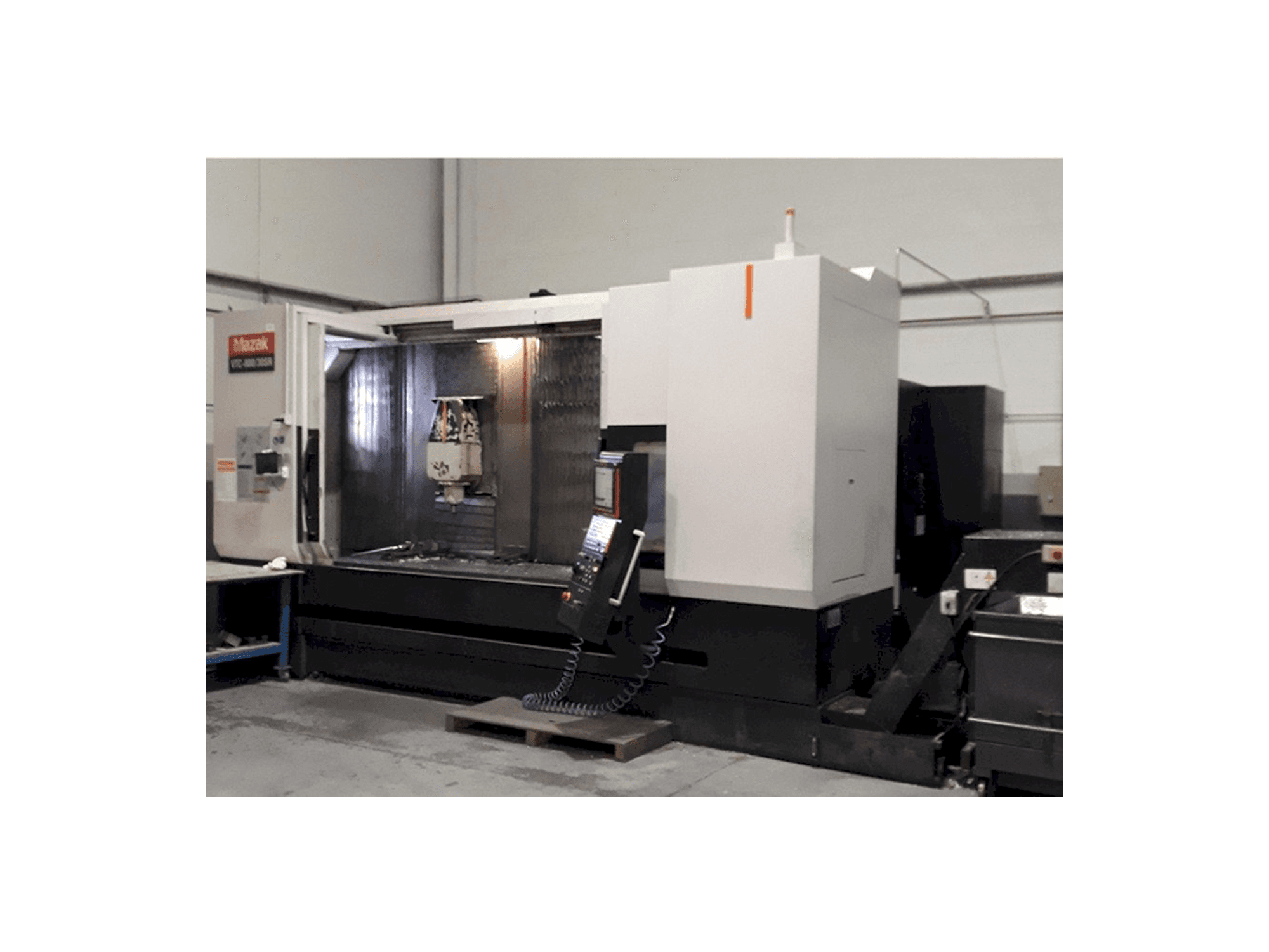 Prikaz stroja Mazak 800-30 SR sprijeda