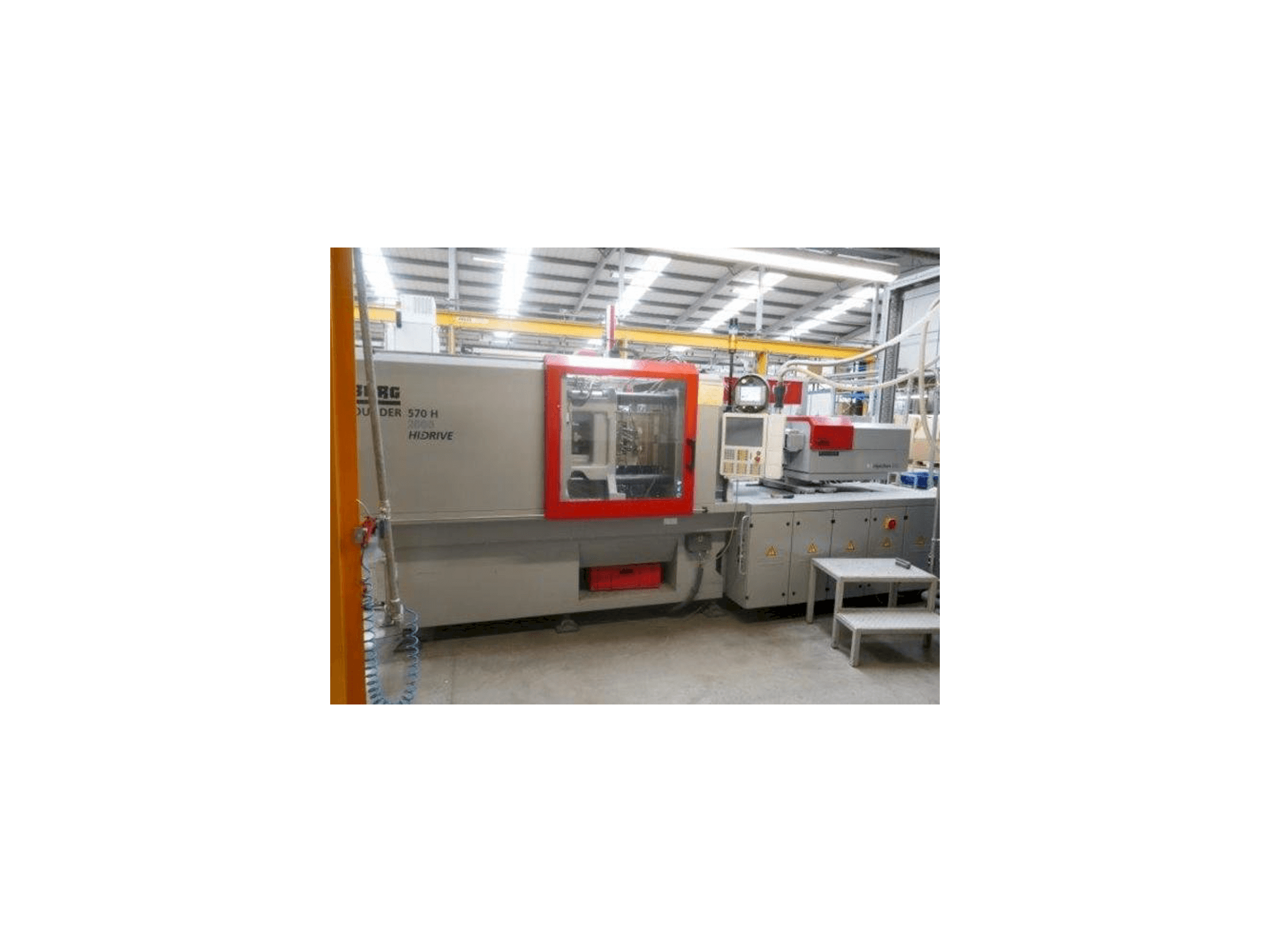 Prikaz stroja Arburg Allrounder 570H 2000-800 sprijeda