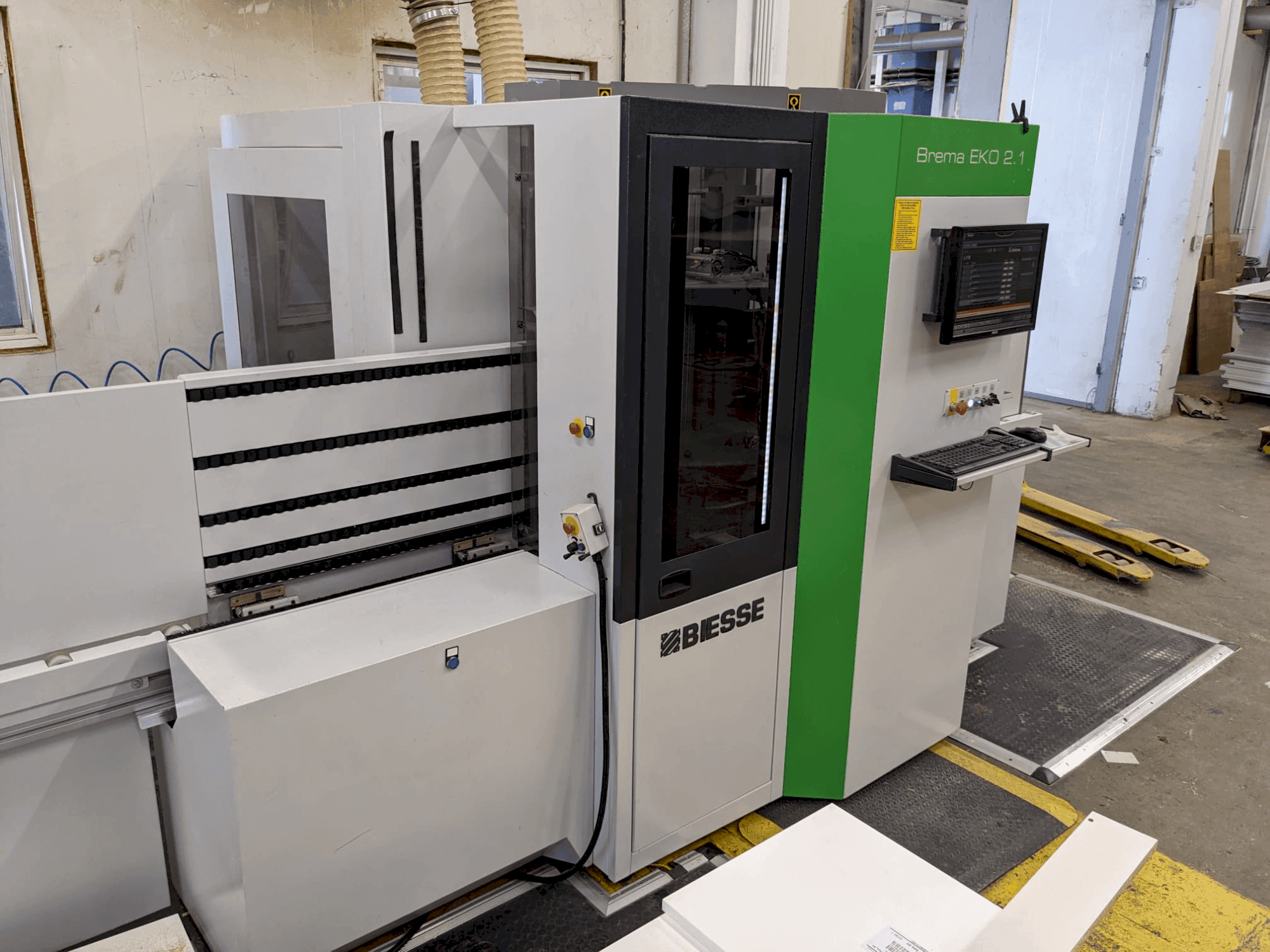 Prikaz stroja BIESSE BREMA EKO 2.1 sprijeda