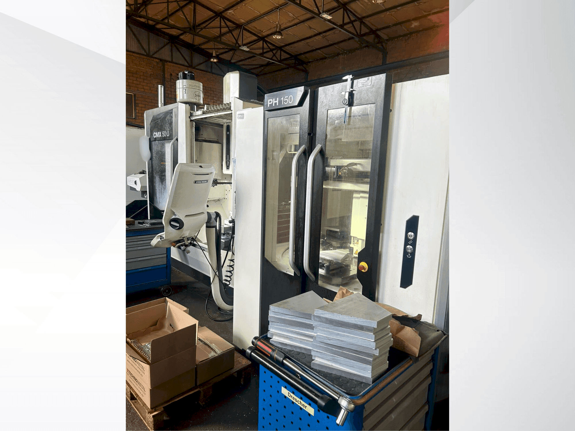 Prikaz stroja DMG MORI CMX50U sprijeda