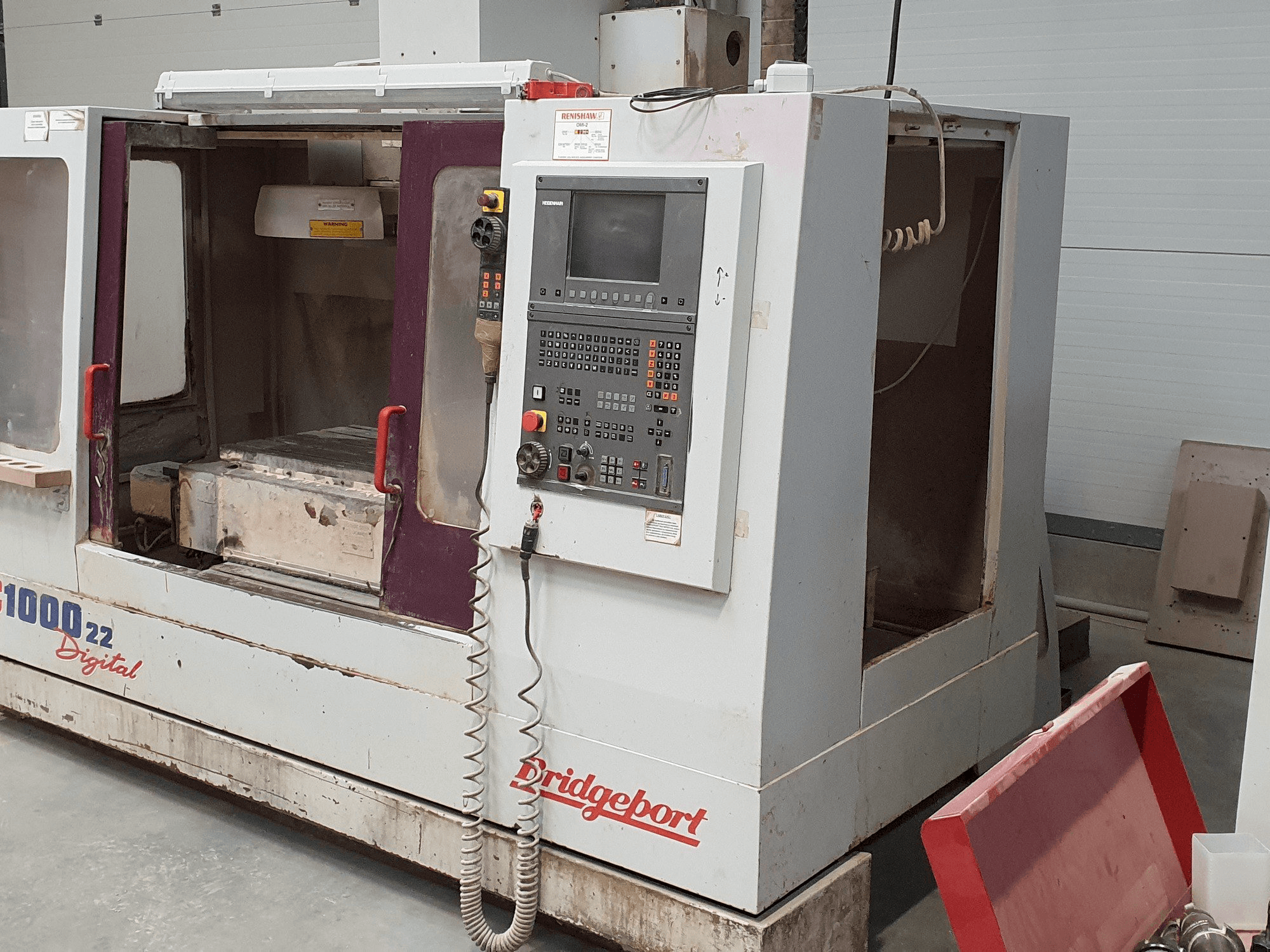 Prikaz stroja Bridgeport VMC 1000/22 sprijeda