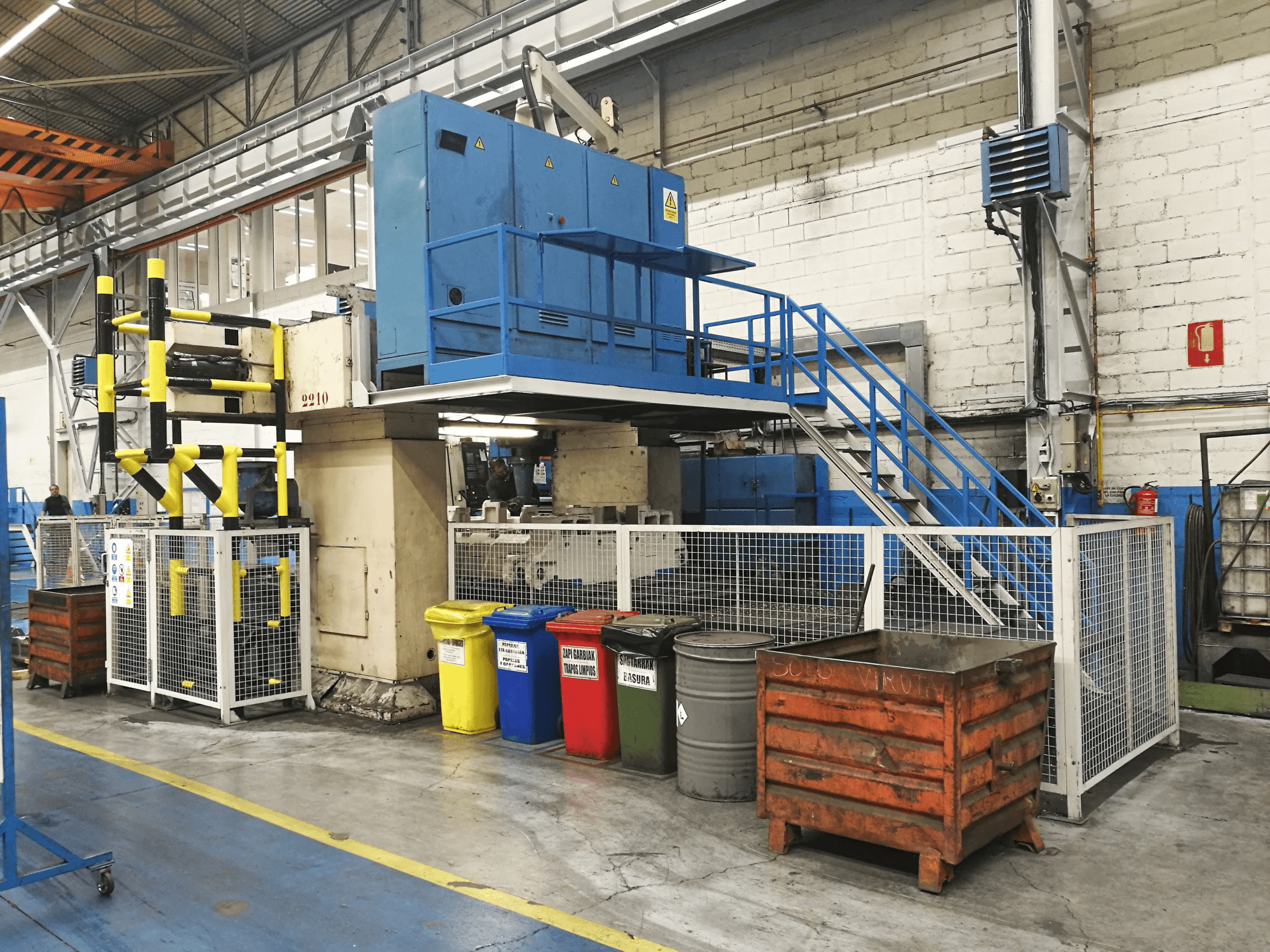 Prikaz stroja DYE FPF-2-C-N/C slijeva