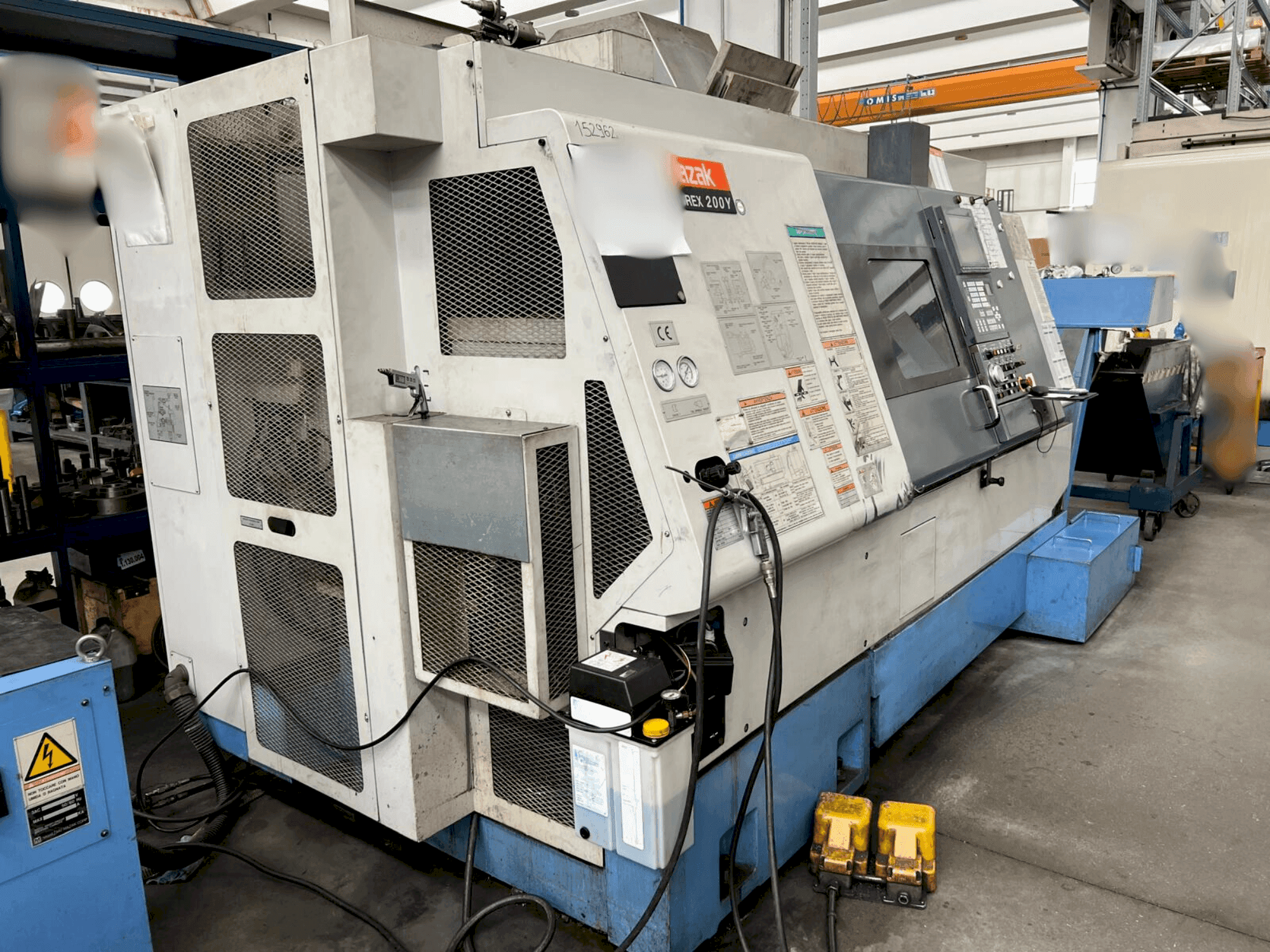 Prikaz stroja Mazak INTEGREX 200Y sprijeda
