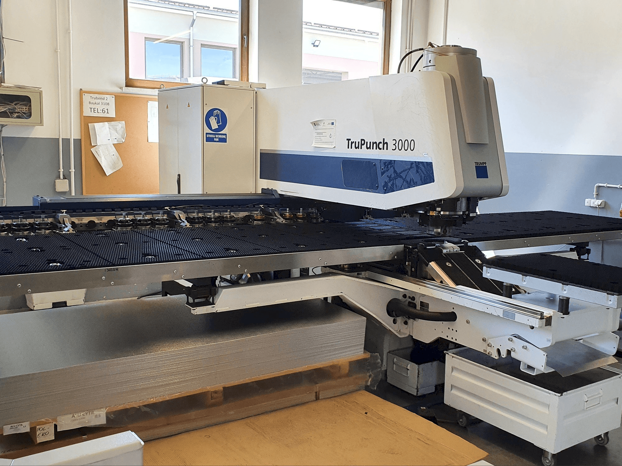 Prikaz stroja Trumpf TruPunch 3000 sprijeda