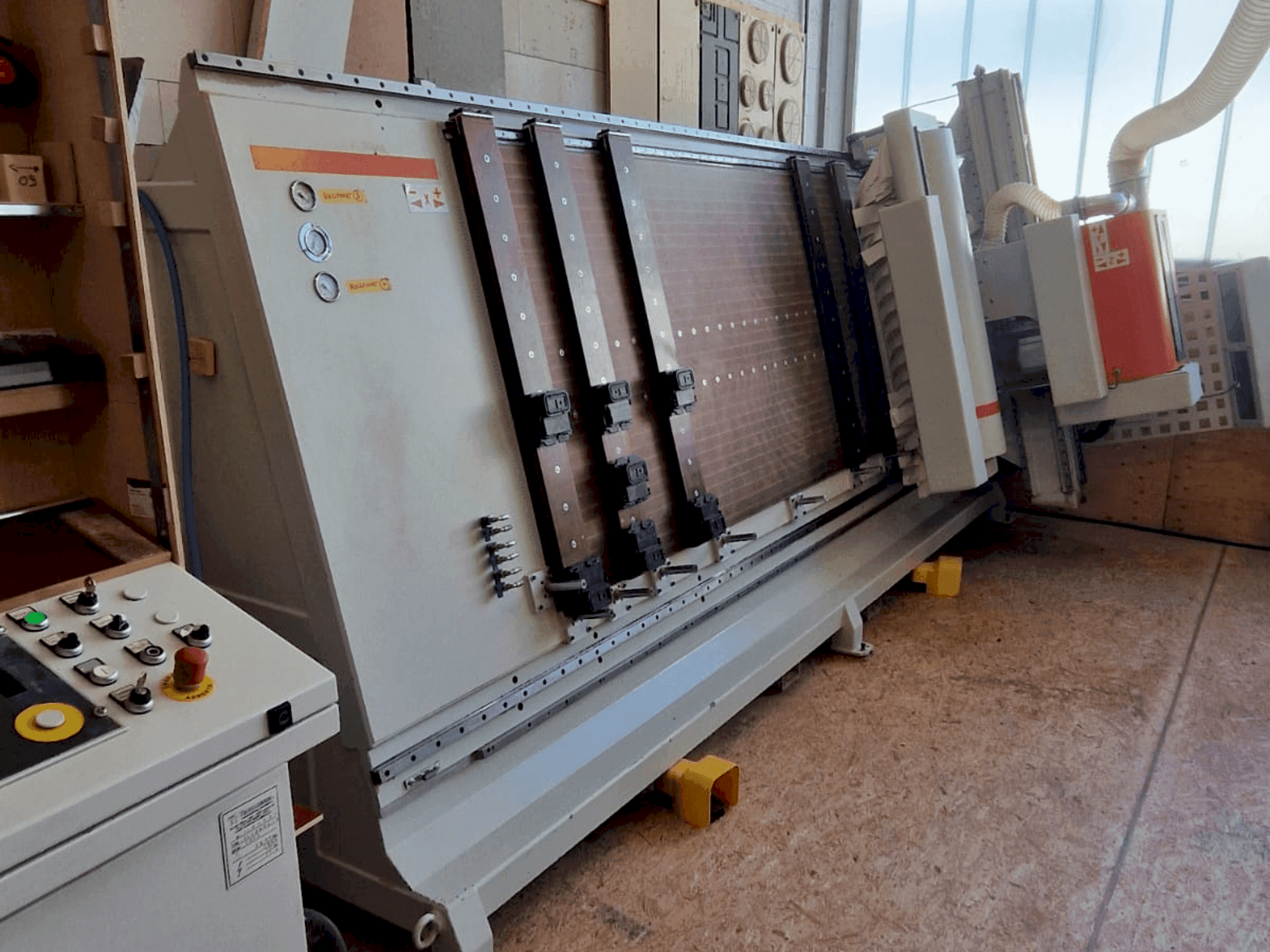 Prikaz stroja TECNOTEAM TECNOFLEX sprijeda