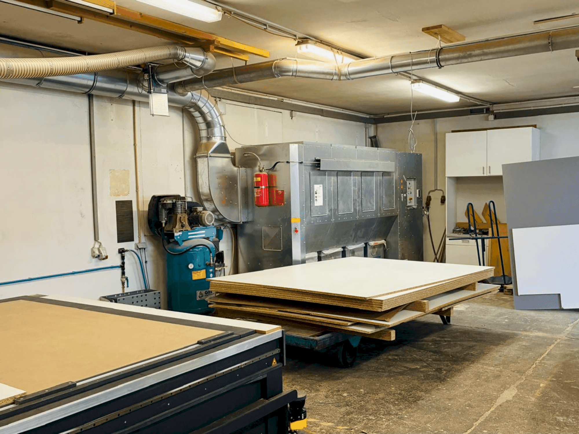 Prikaz stroja NESTRO NE 350P20 sprijeda