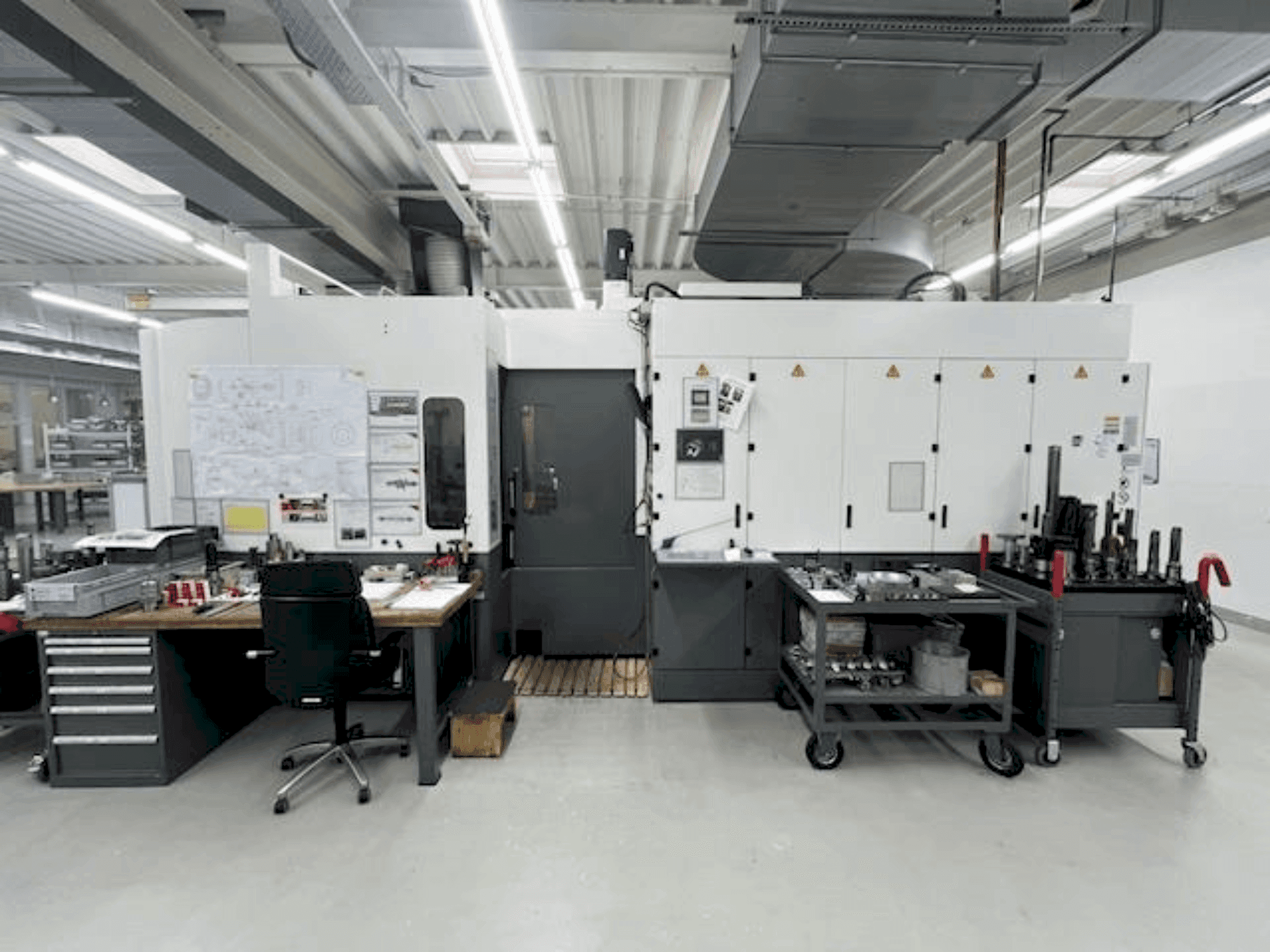 Prikaz stroja HULLER HILLE Nbh 170 sprijeda