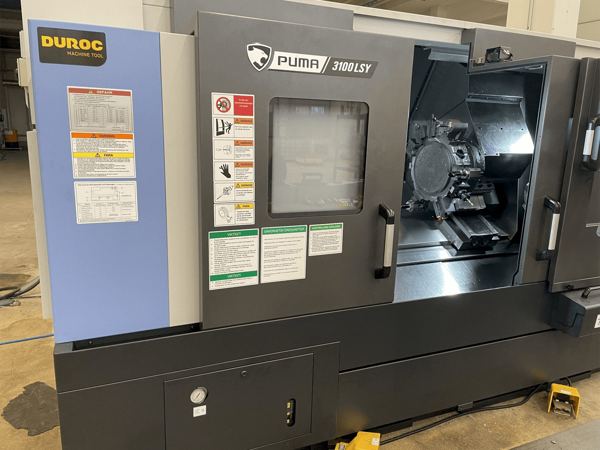 Prikaz stroja Doosan Puma sprijeda