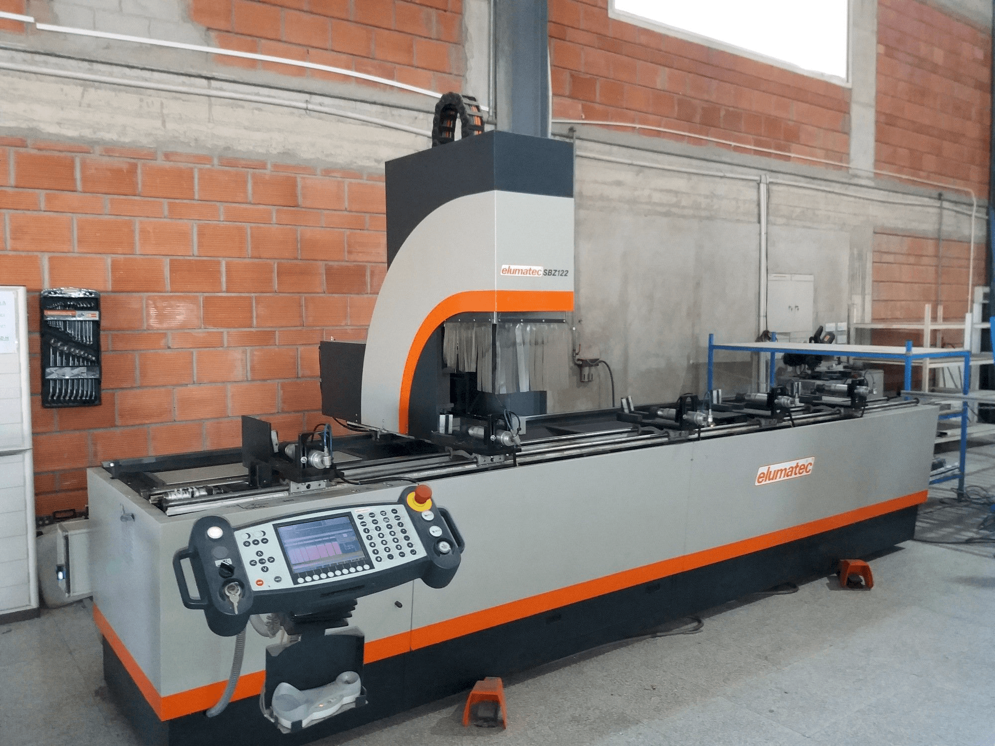 Prikaz stroja Elumatec Sbz 122 sprijeda
