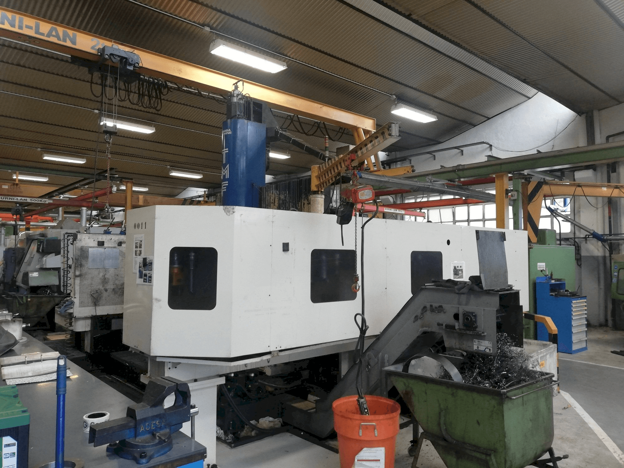 Prikaz stroja Toshiba TMF-10 sprijeda