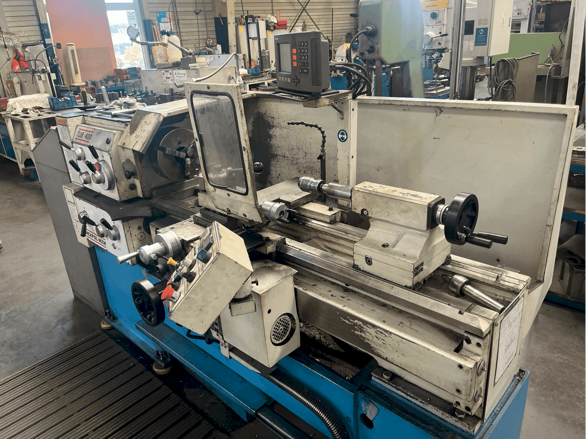 Prikaz stroja MEXPOL WZM TUB 400 sprijeda