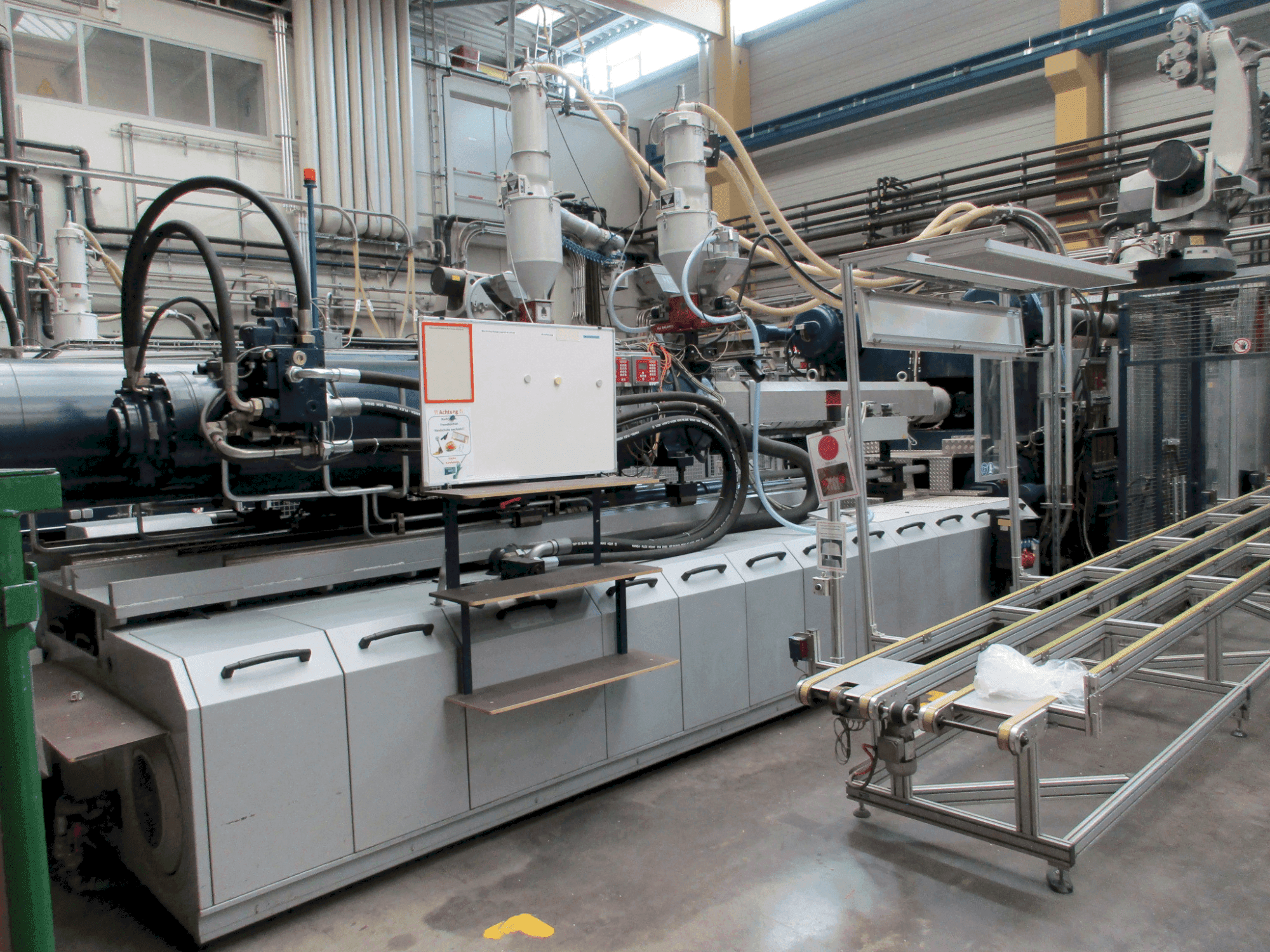 Prikaz stroja Engel DUO 18000H/10000H/1300 Combi sprijeda