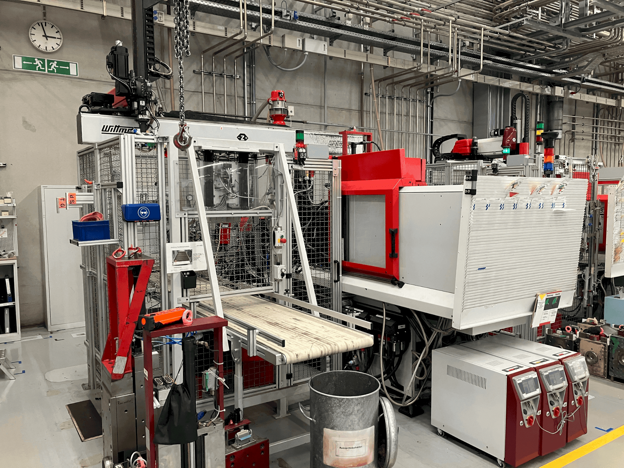 Prikaz stroja Arburg Allrounder 420 S 800-350 sprijeda