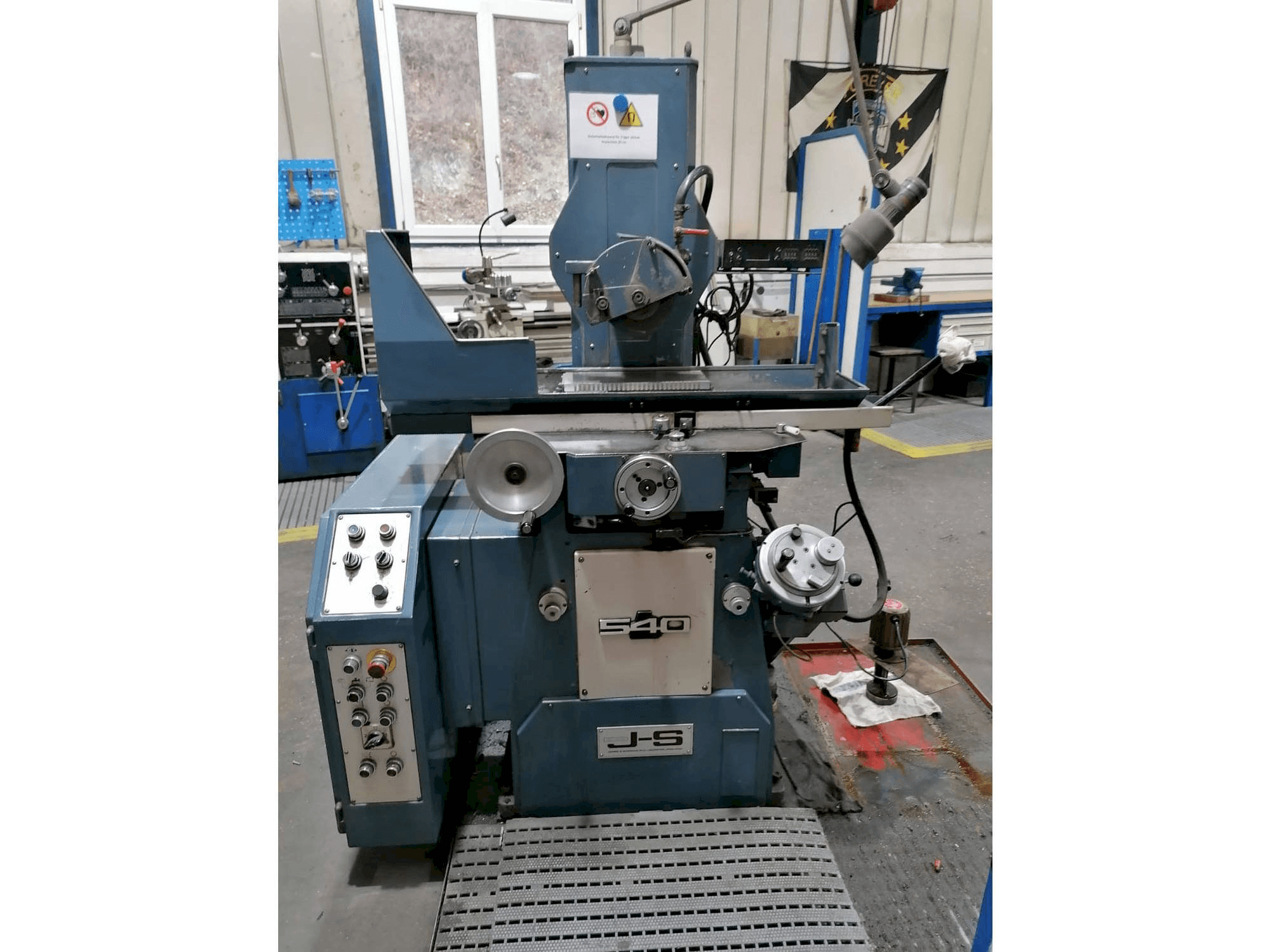 Prikaz stroja Jones & Shipman 540 sprijeda