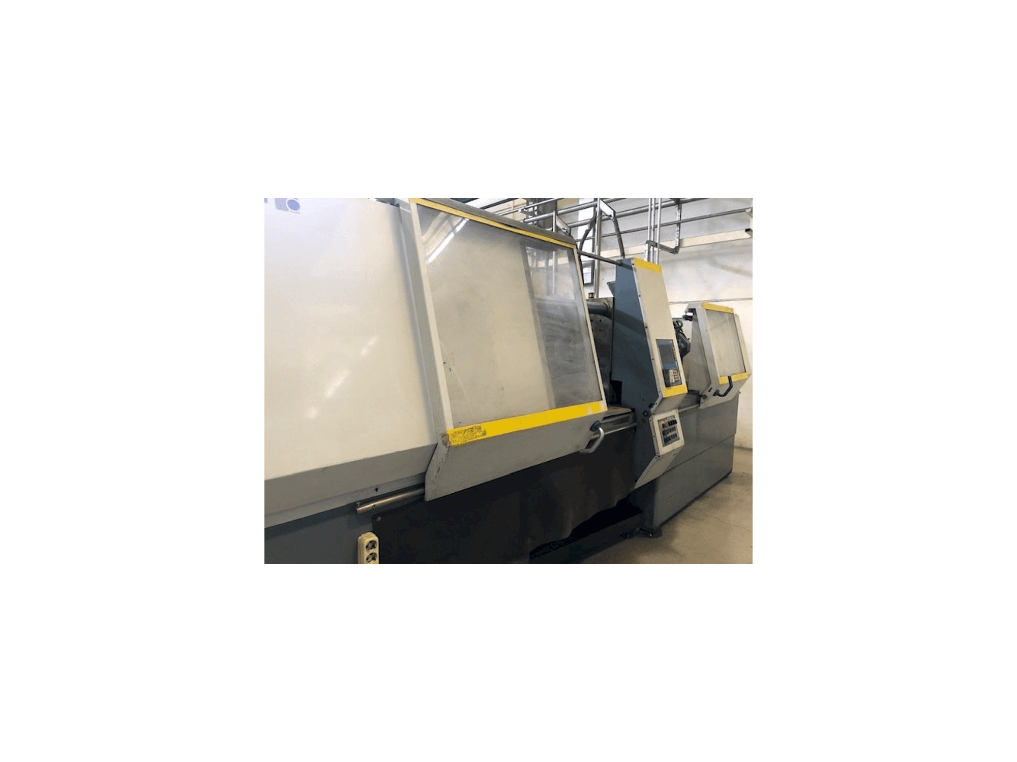 Prikaz stroja Battenfeld BA 1300/630 CDC sprijeda