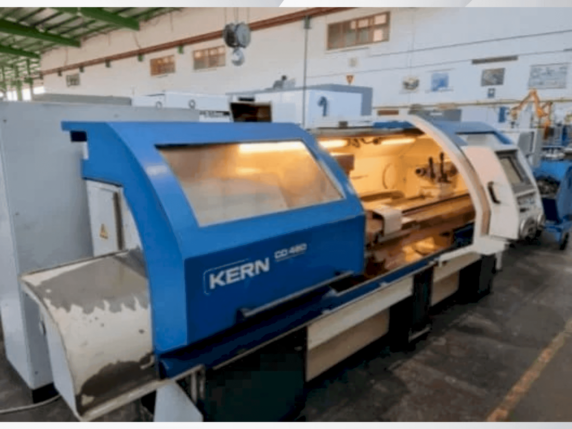 Prikaz stroja KERN CD 480/2000 sprijeda