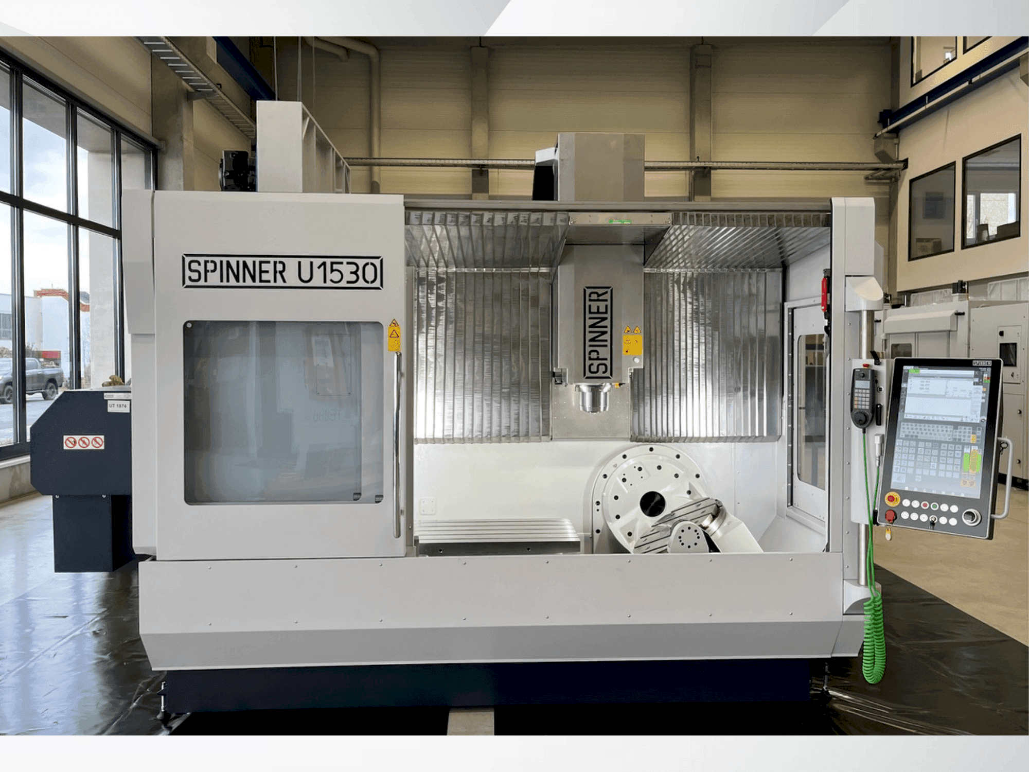 Prikaz stroja SPINNER U5-1530 sprijeda