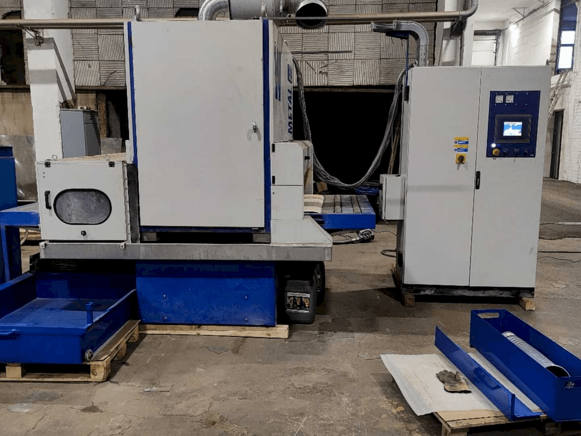 Prikaz lijeve strane stroja Costa WD CV 1300