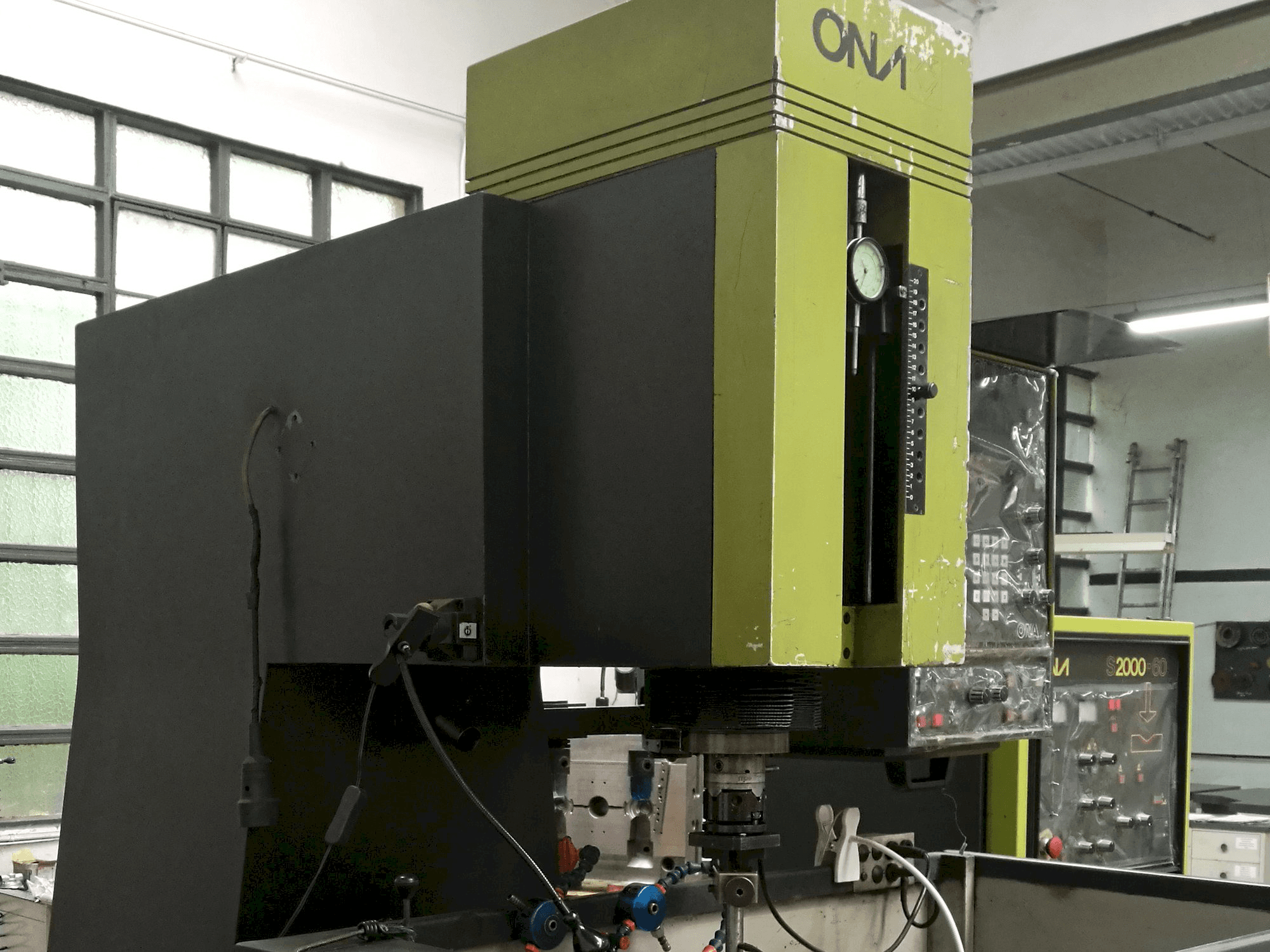 Prikaz stroja ONA IN 260 slijeva