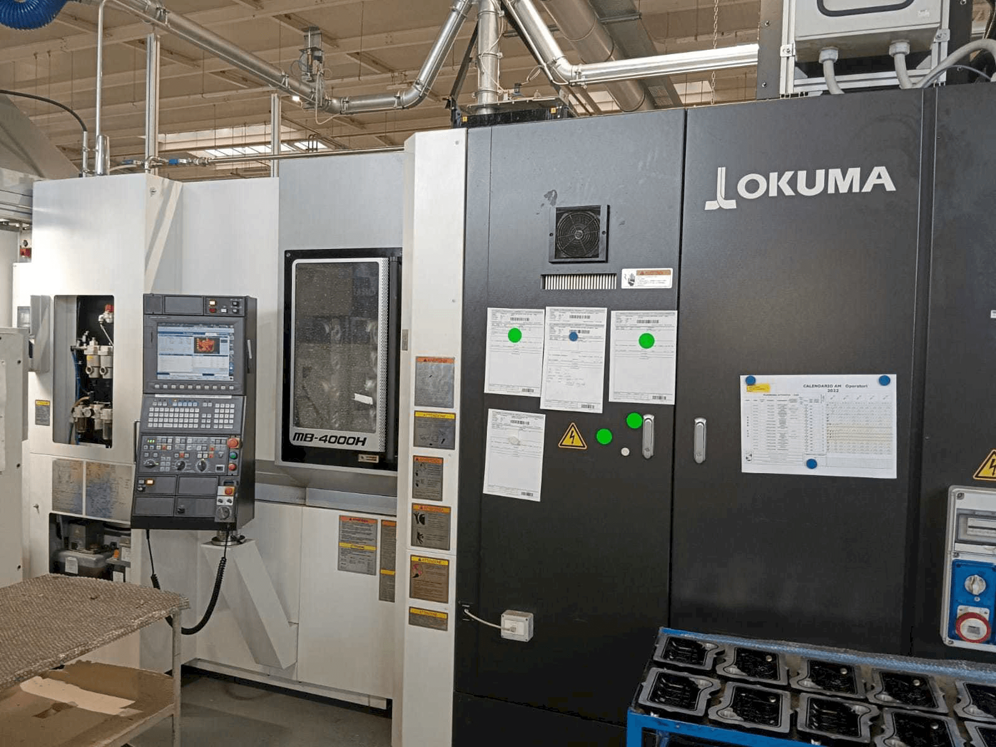 Prikaz stroja Okuma MB-4000H sprijeda