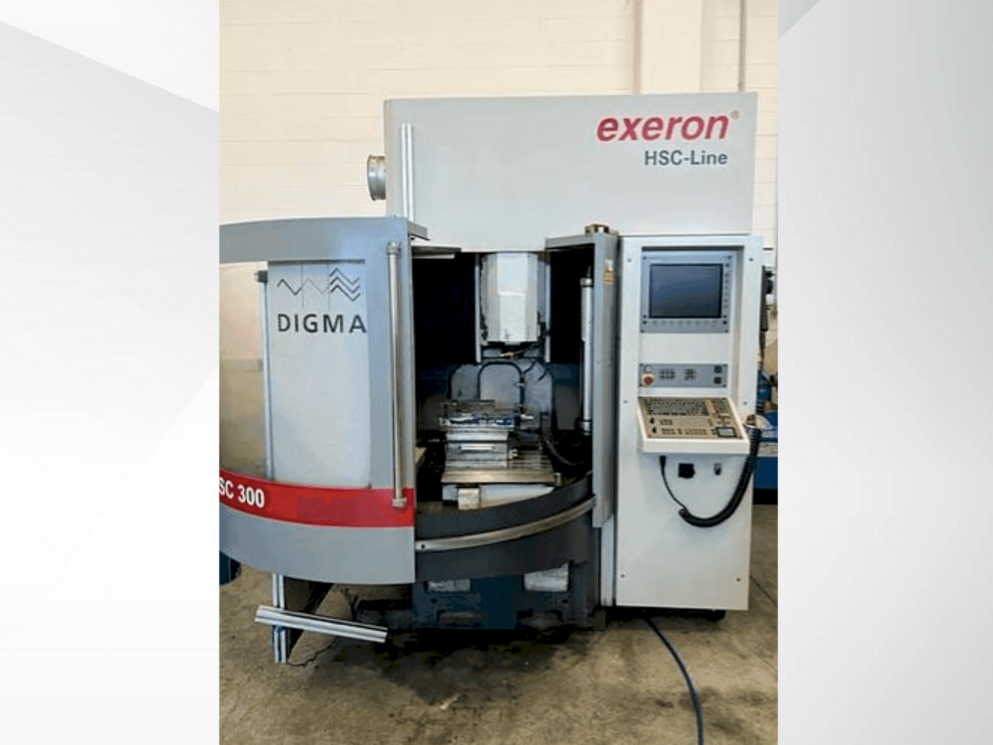 Prikaz stroja Exeron DIGMA HSC 300 sprijeda