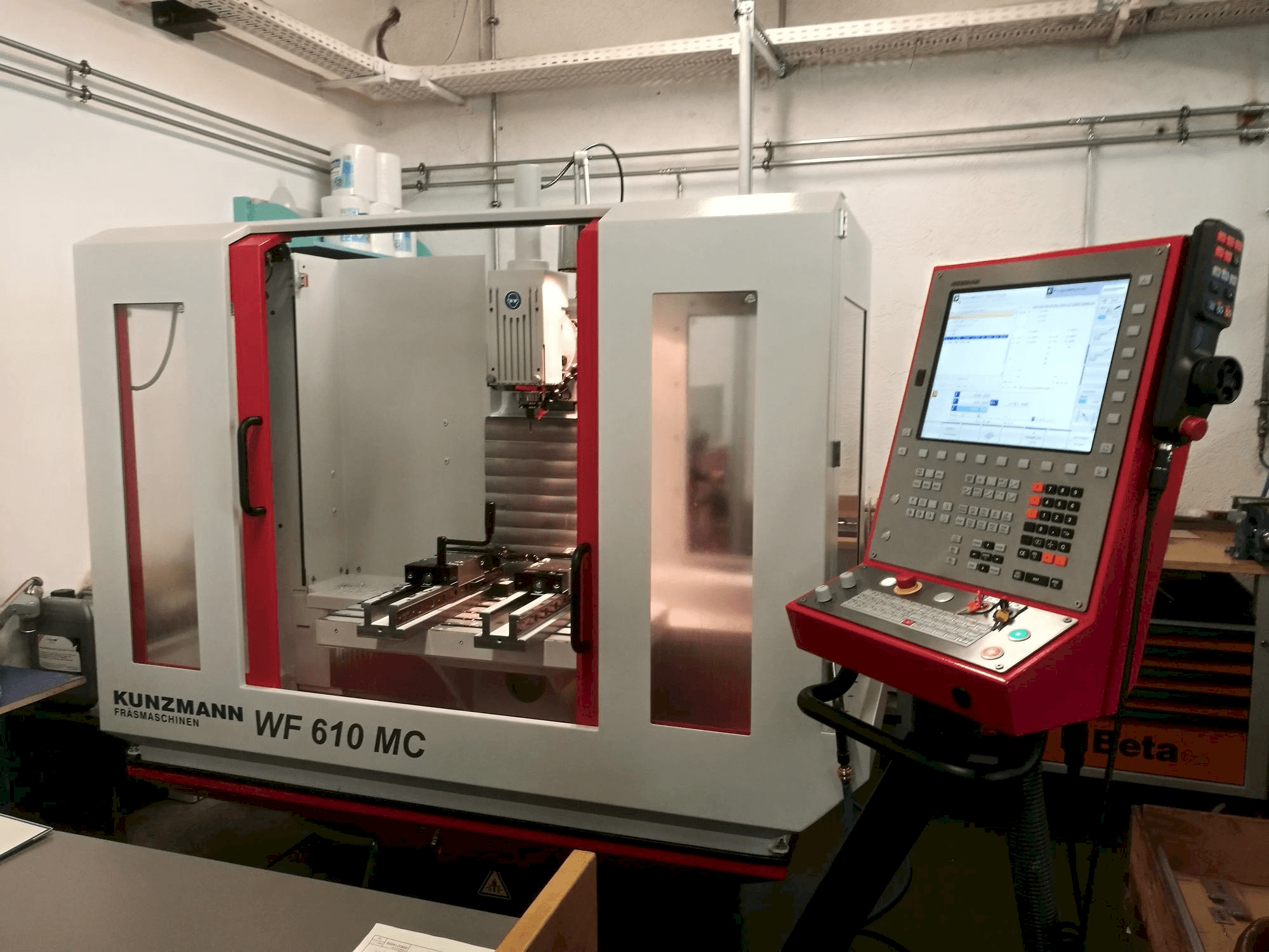 Prikaz stroja KUNZMANN WF 610 MC sprijeda