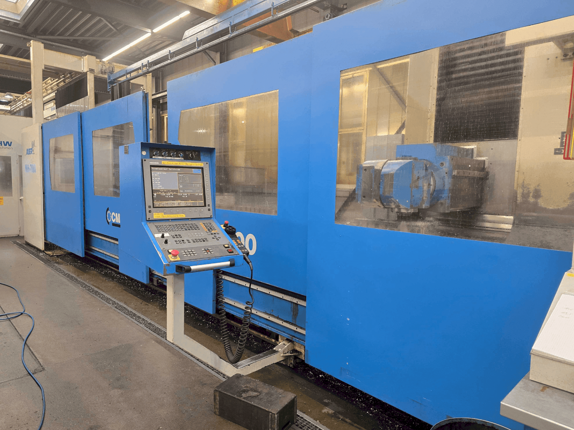 Prikaz stroja CME MH-700 sprijeda