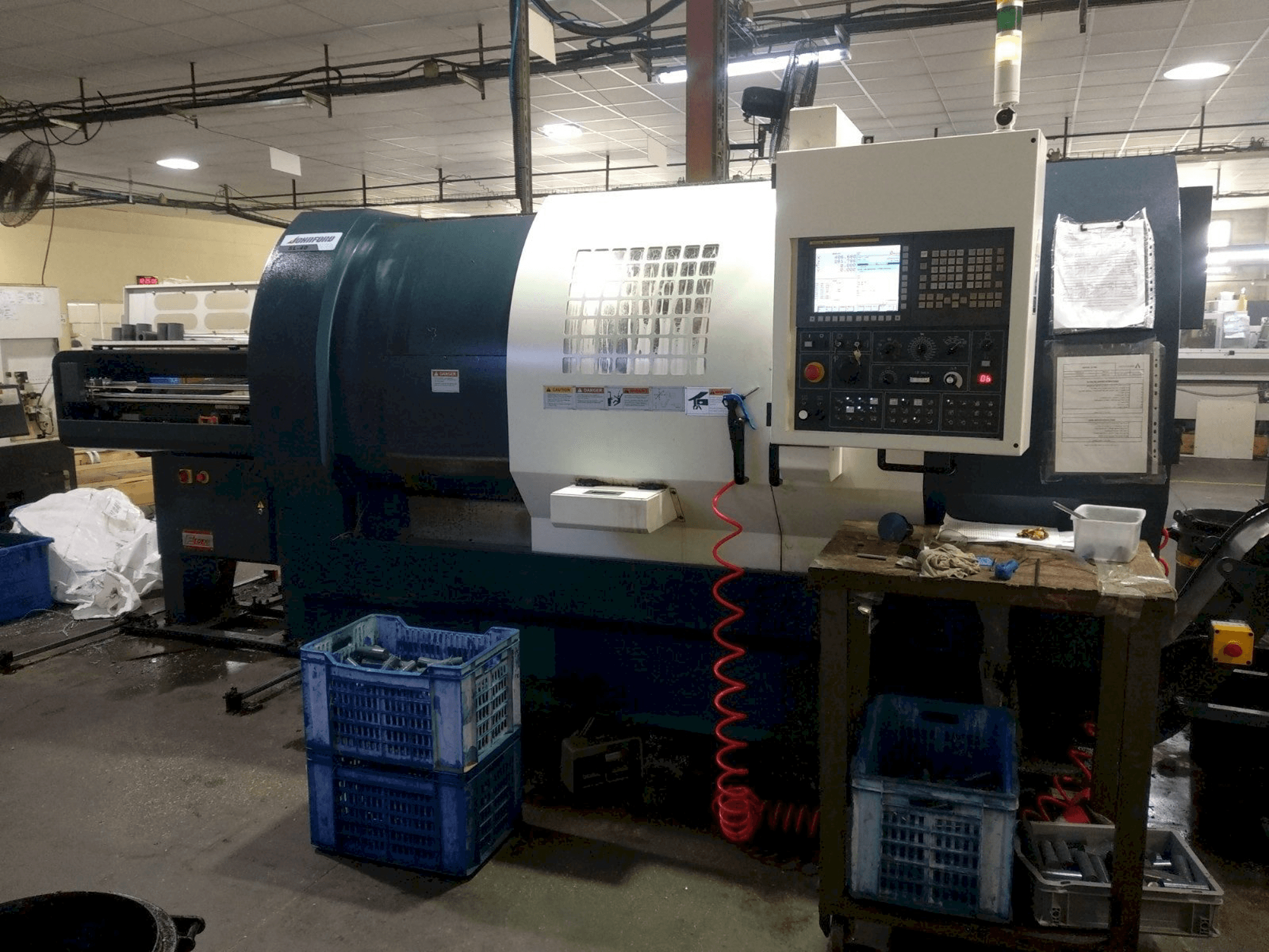 Prikaz stroja Johnford SL-40 sprijeda