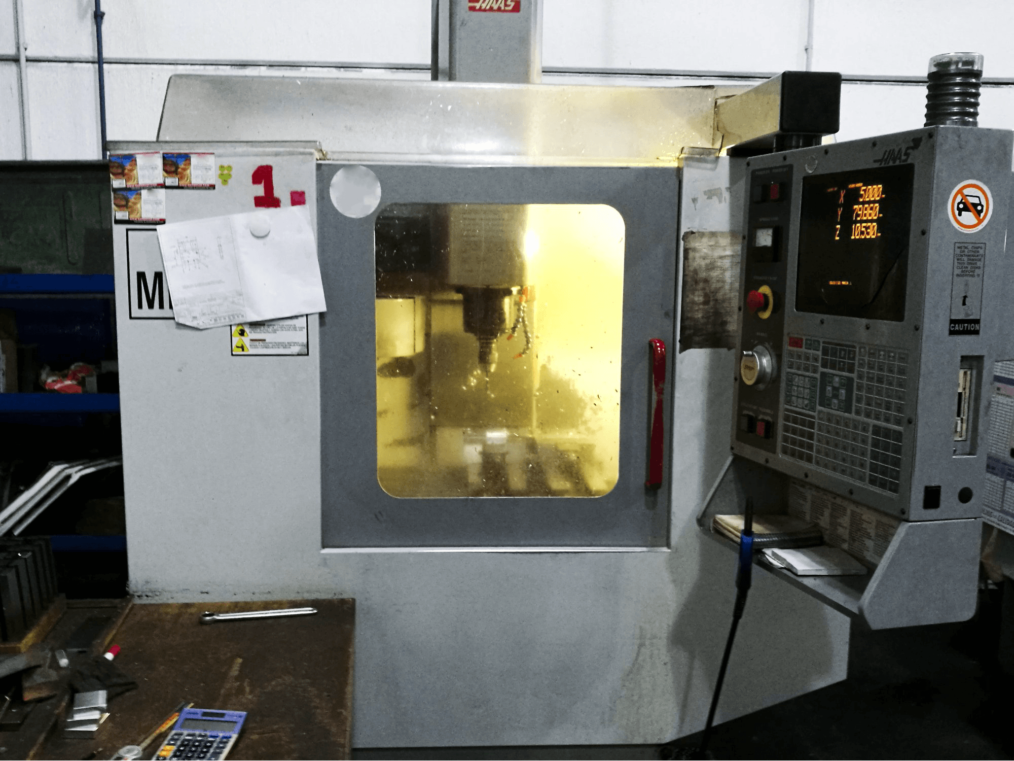 Radni prostor stroja HAAS Mini-Mill HE