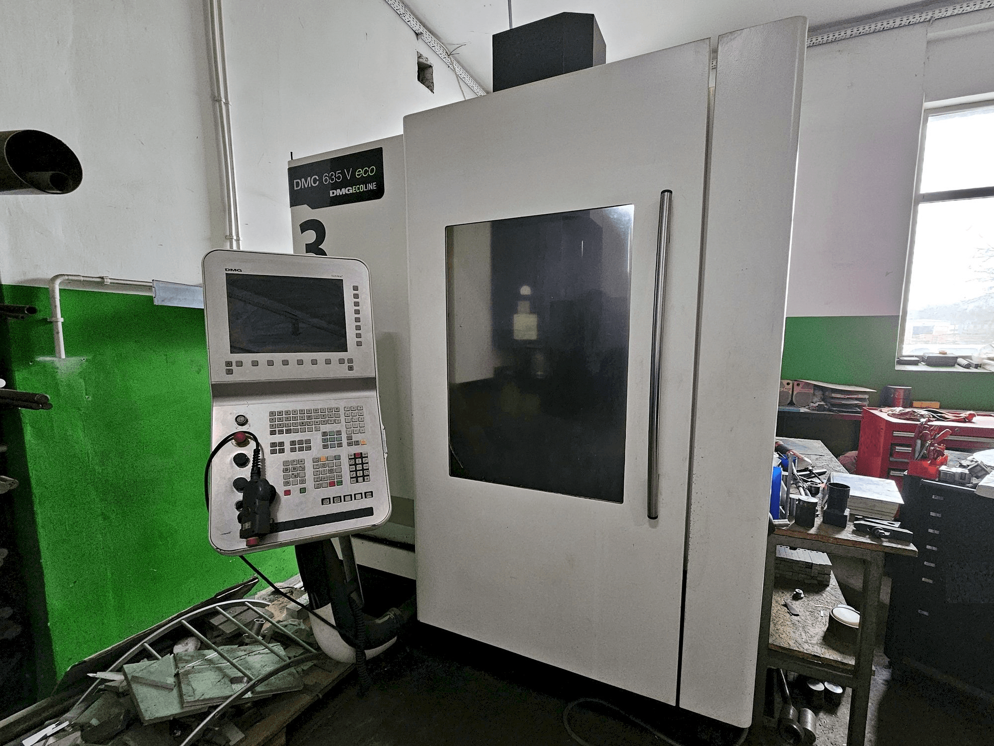 Prikaz stroja DMG DMC 635 V ecoline sprijeda