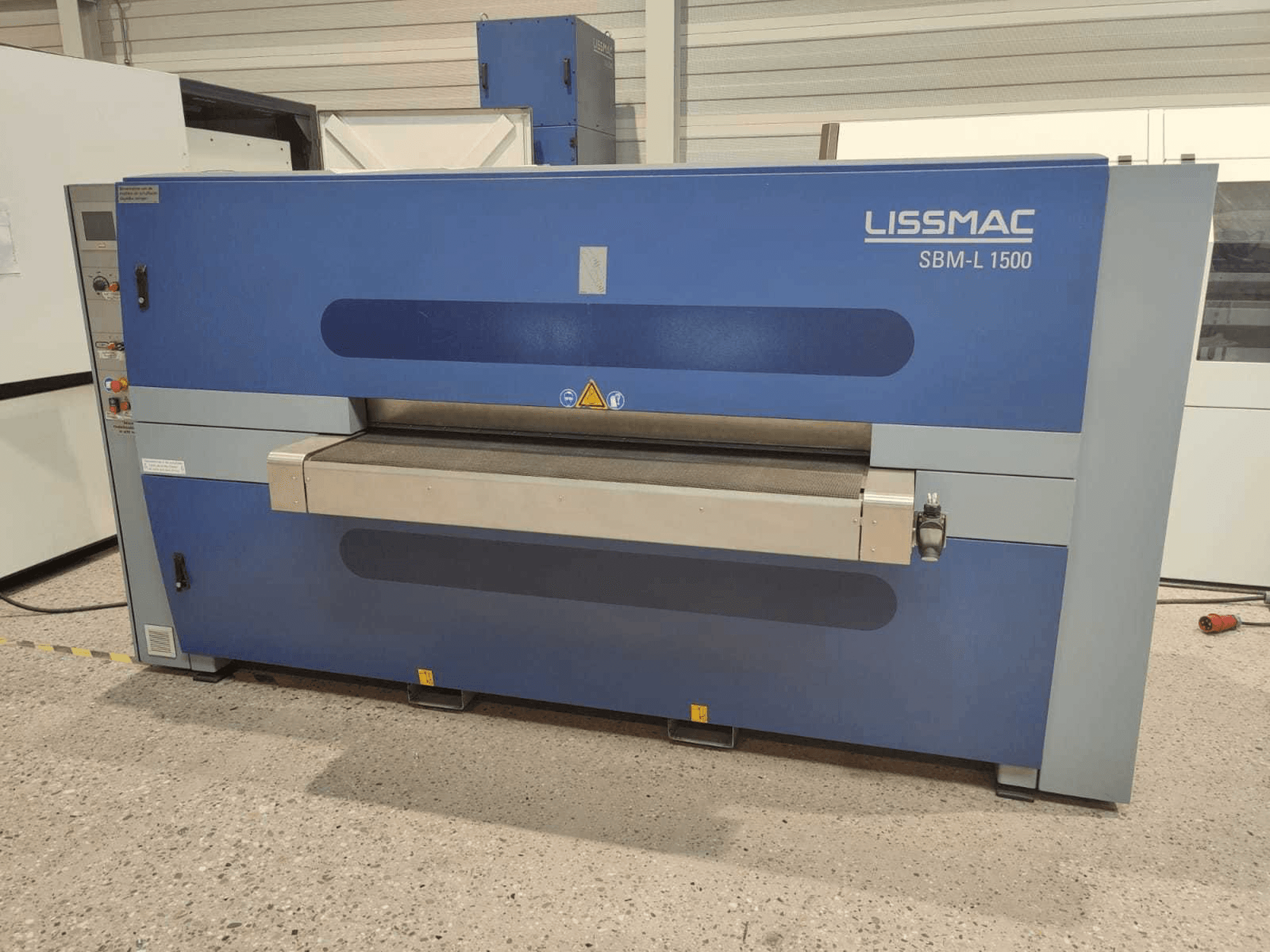 Prikaz stroja LISSMAC SBM-L 1500 G1S2 sprijeda