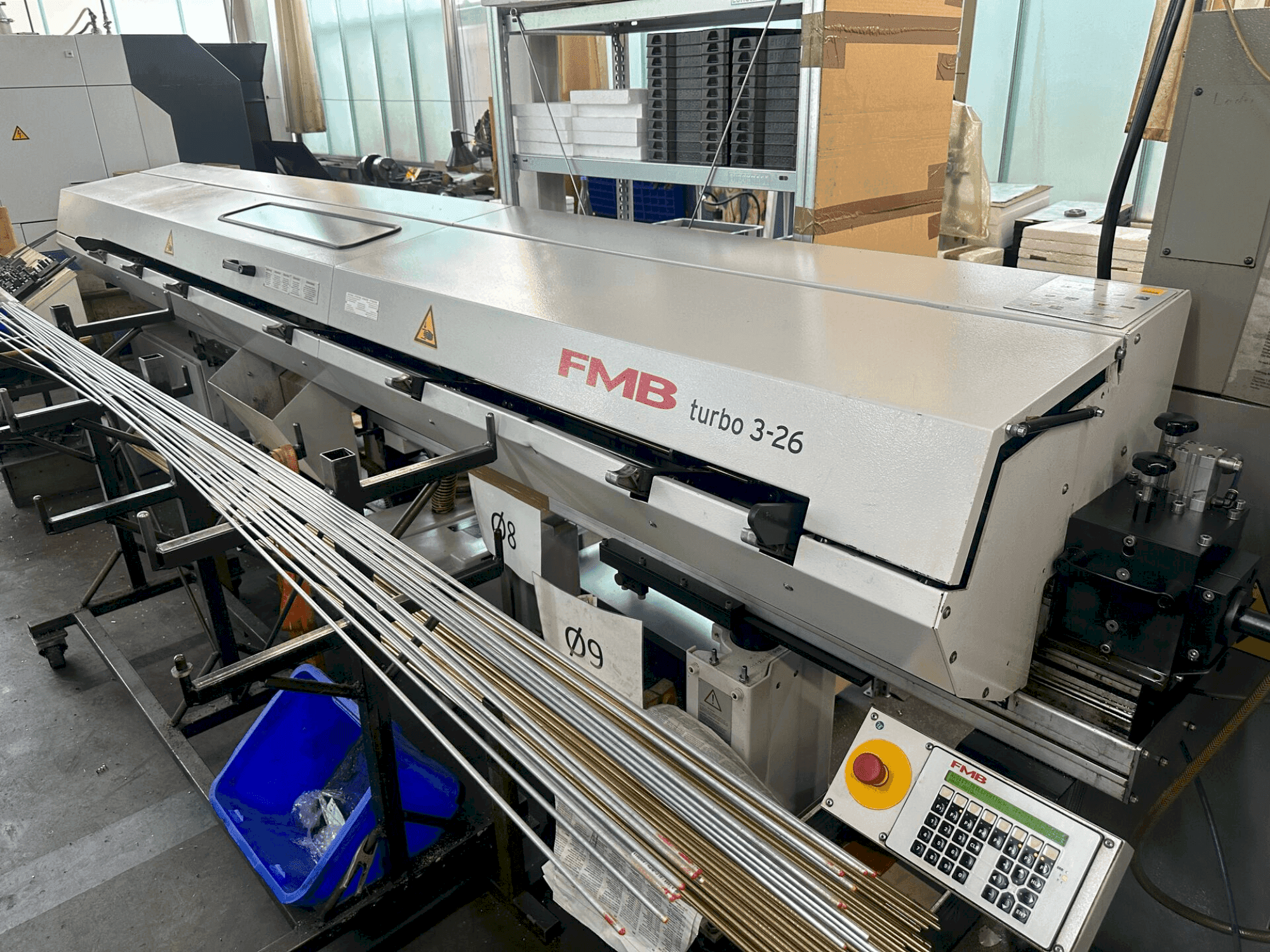 Prikaz stroja Gildemeister GLD 25 sprijeda