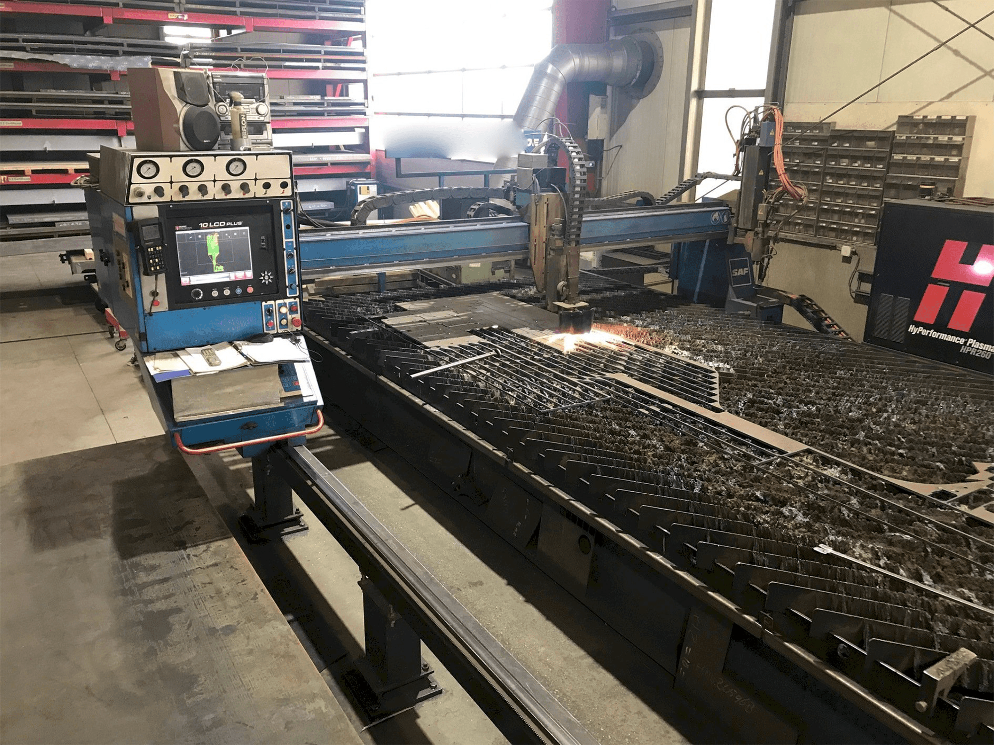 Prikaz stroja SAF Oxytome B30E sprijeda