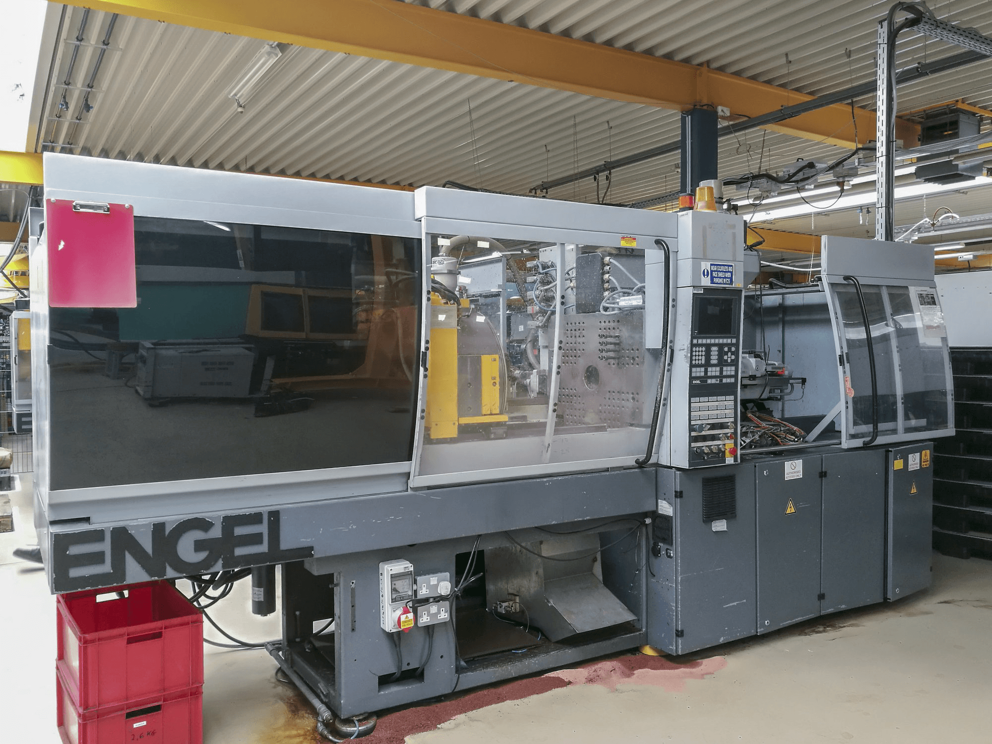 Prikaz 1 stroja ENGEL 80H80L/80 HL-2F sprijeda
